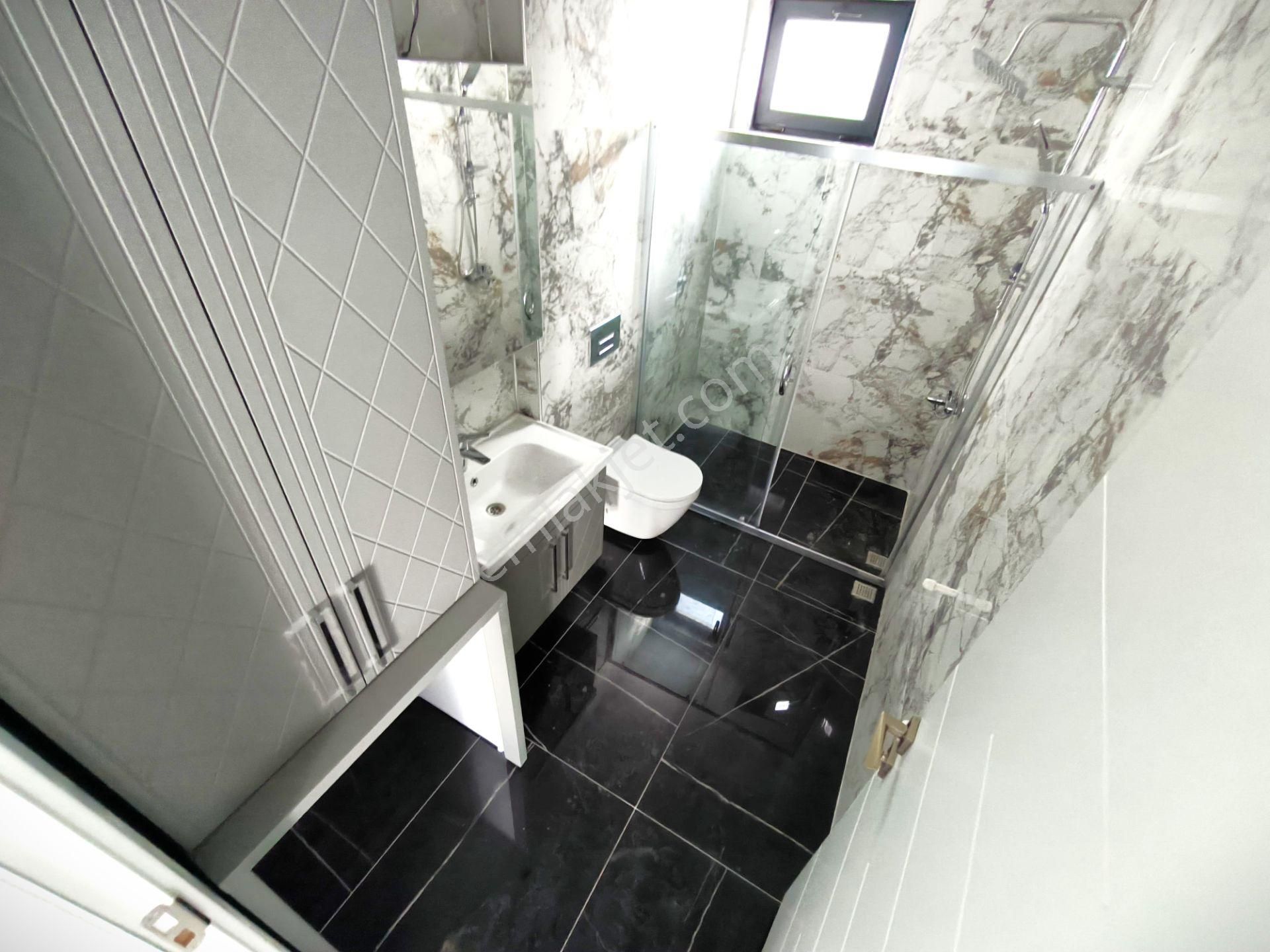 Aygül'den Akçay'da Sıfır Denize Yakın Ön Cephe Ara Kat Ayrı Mutfak Lüks Kaçmaz 2+1 Satılık Daireler - Görsel 29