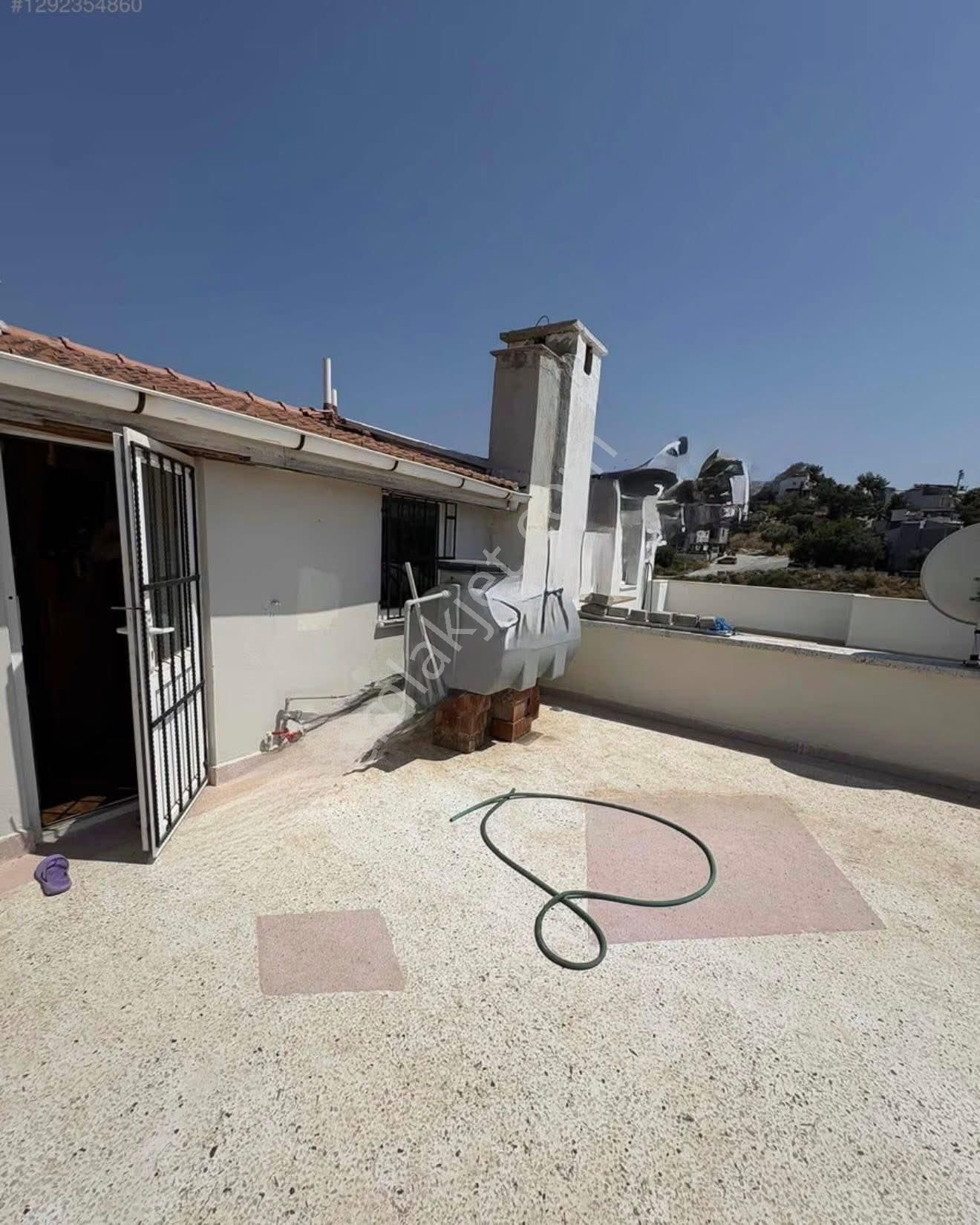 Kuşadası Kadınlar Denizi Mahallesi Satılık Lüks, Eşyalı Villa 9.500.000 - Görsel 12