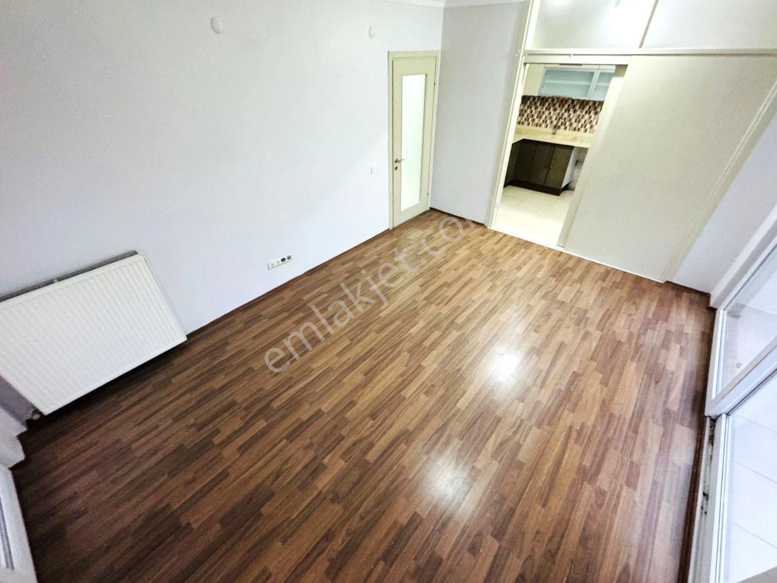 Aygül'den Akçay'da Site İçi Ara Kat Ön Cephe Yüzme Havuzlu Asansörlü Giyinme Odalı 2+1 Satılık Daire - Görsel 13