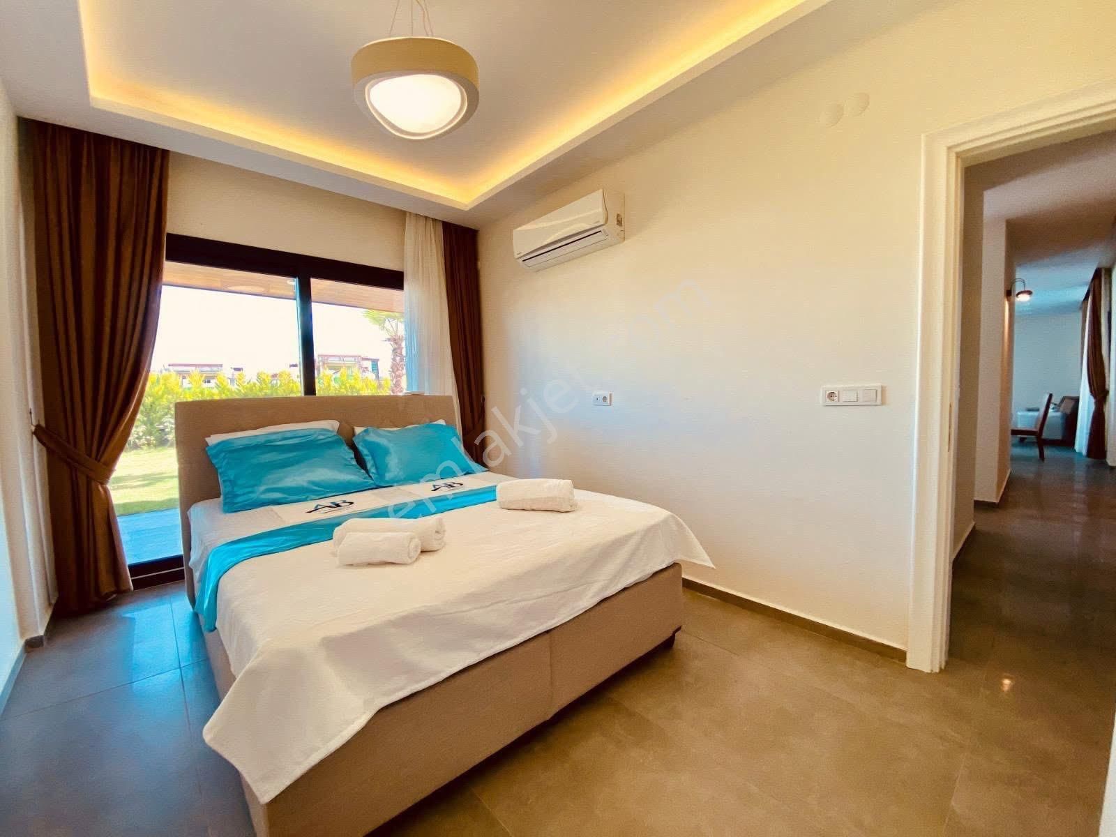 Kuşadası Yavansuda 4+1 Tek Müstakil Özel Havuzlu Vilşa - Görsel 21