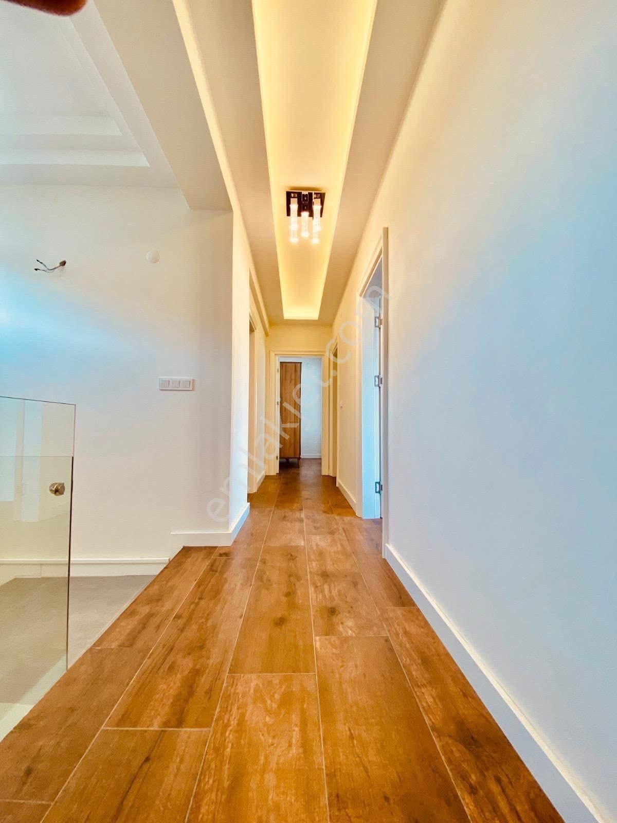 Kuşadası Yavansuda 4+1 Tek Müstakil Özel Havuzlu Vilşa - Görsel 16