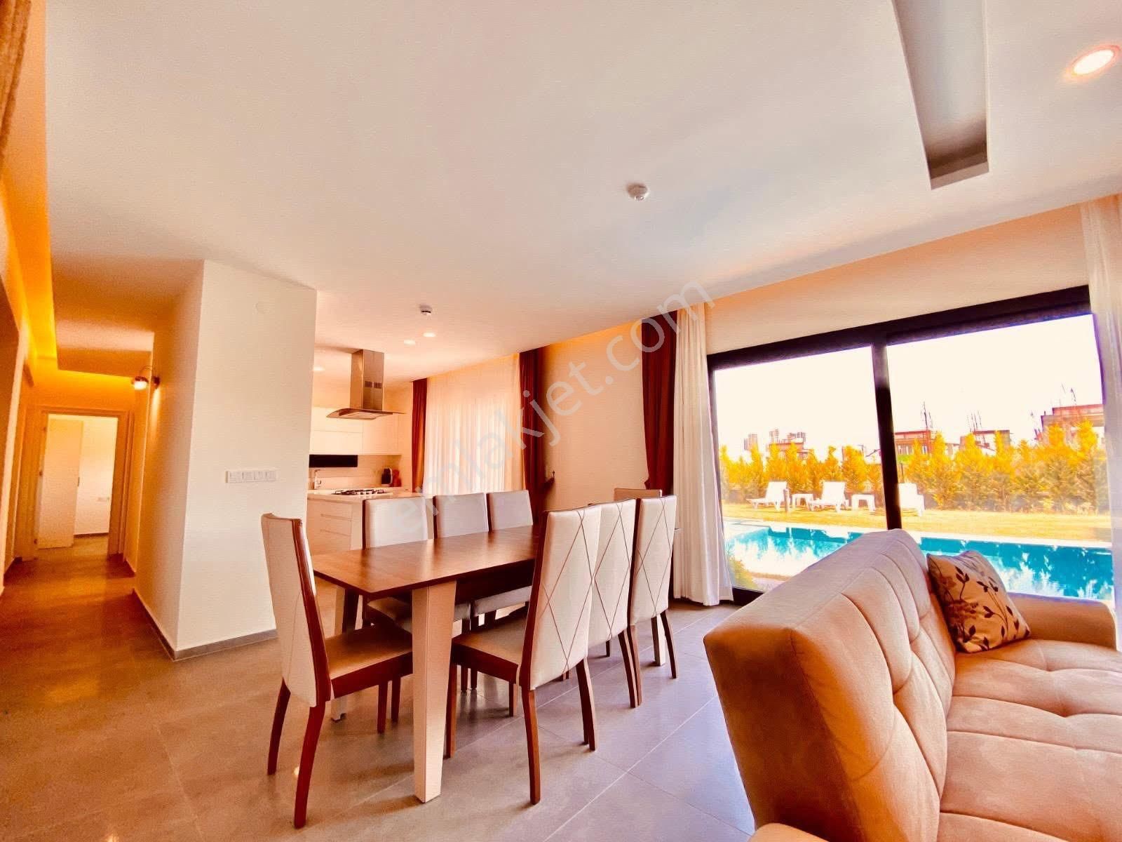 Kuşadası Yavansuda 4+1 Tek Müstakil Özel Havuzlu Vilşa - Görsel 28