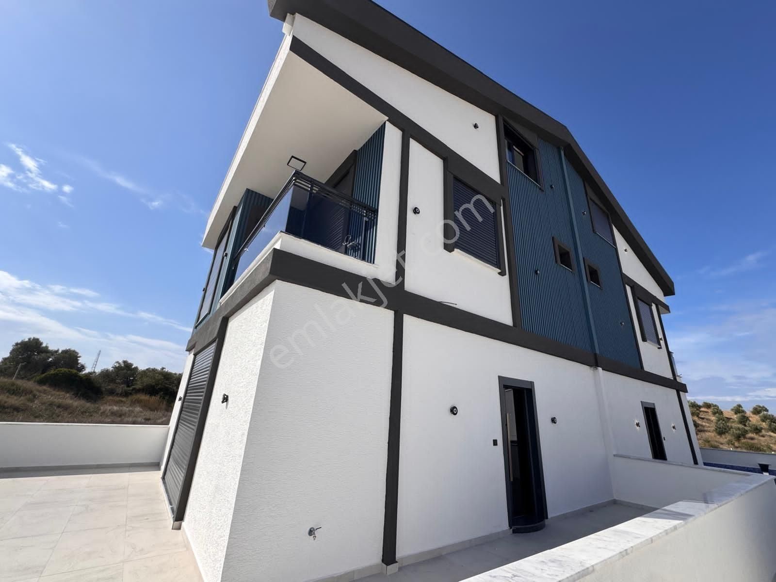 Didim Hisar Mahallesinde Deniz Manzaralı Satılık Havuzlu Villa - Görsel 2