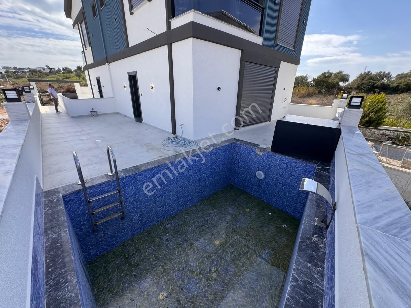 Didim Hisar Mahallesinde Deniz Manzaralı Satılık Havuzlu Villa - Görsel 3