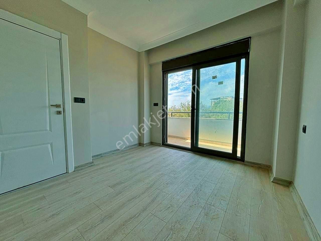 Uytundan Pelitköyde Denize 100 Metre Sıfır Ultra Lüks 3+1 Villa - Görsel 28
