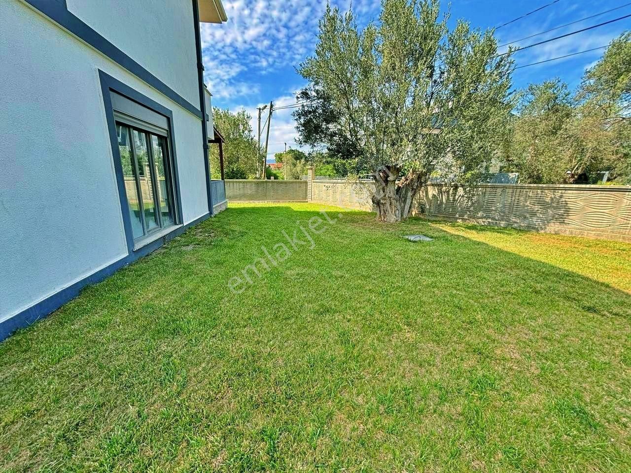 Uytundan Pelitköyde Denize 100 Metre Sıfır Ultra Lüks 3+1 Villa - Görsel 15