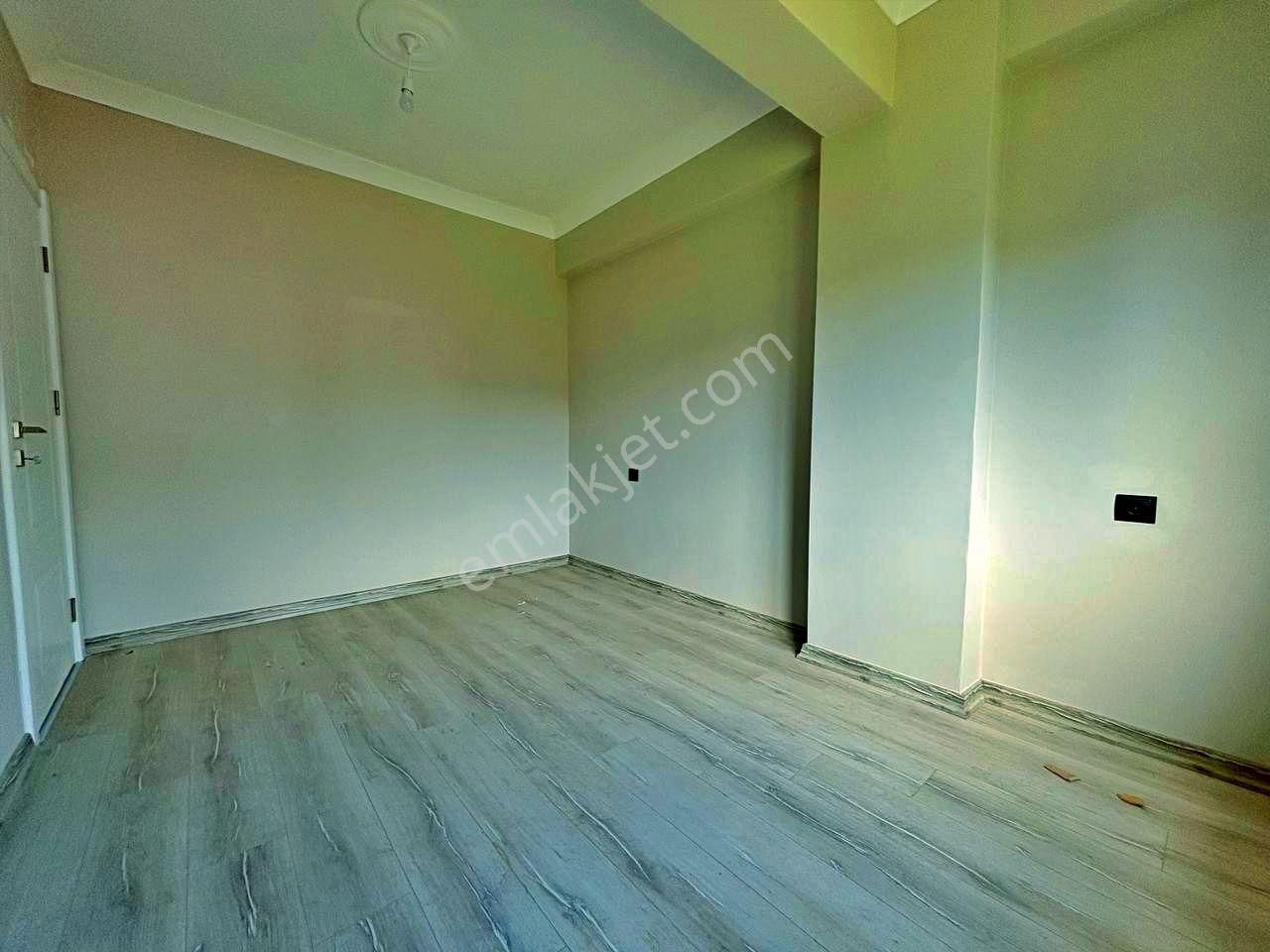 Uytundan Pelitköyde Denize 100 Metre Sıfır Ultra Lüks 3+1 Villa - Görsel 33