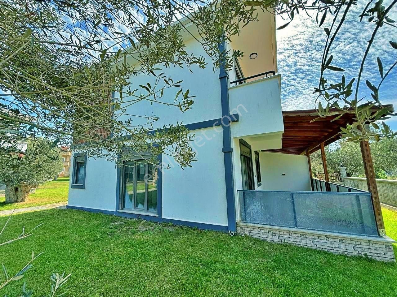 Uytundan Pelitköyde Denize 100 Metre Sıfır Ultra Lüks 3+1 Villa - Görsel 26