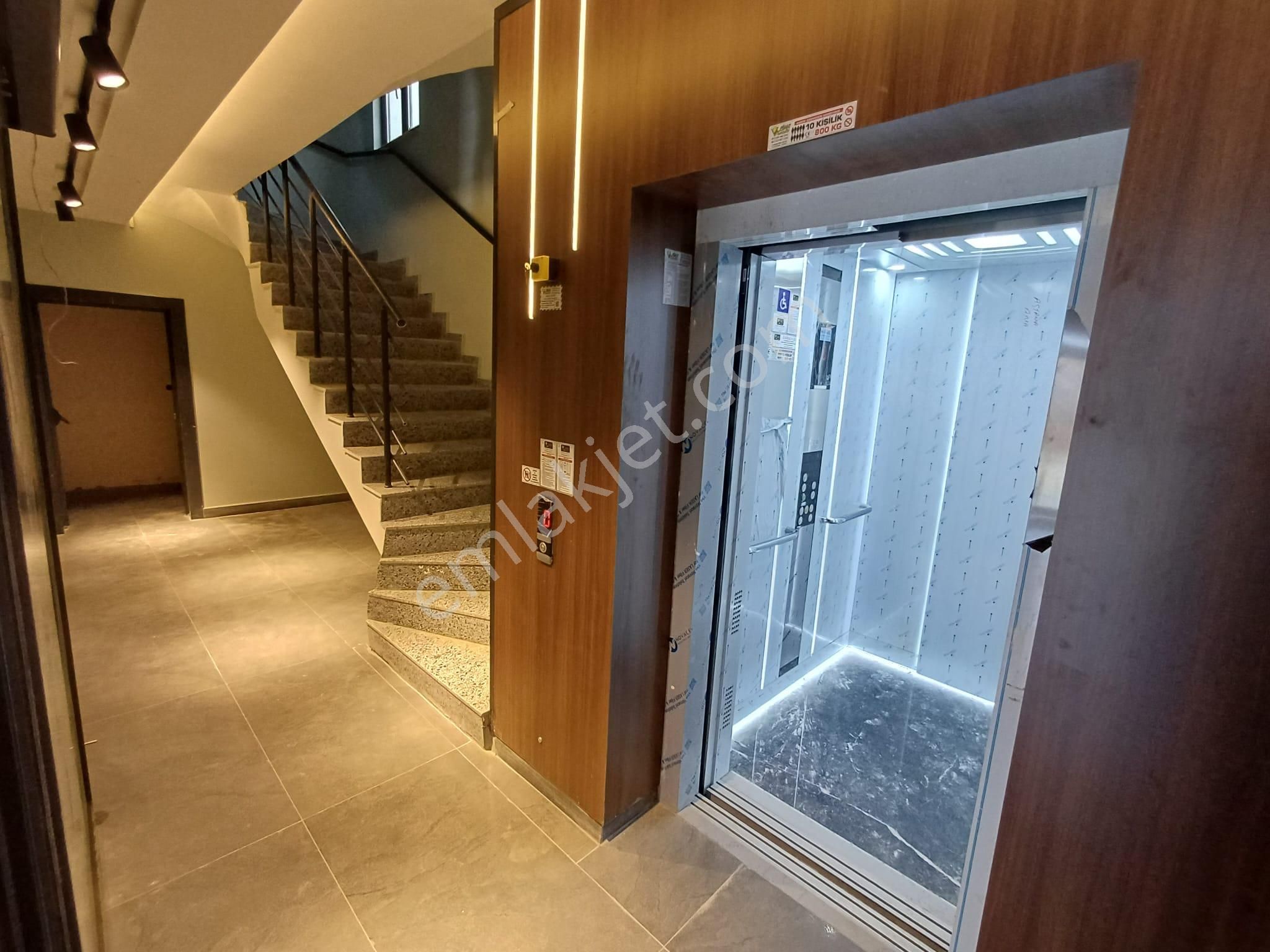 Kırkkonaklar Şemsettin Günaltay Caddesine Yakın Sıfır Binada Katta Manzaralı 2+1 Satılık Daire - Görsel 6