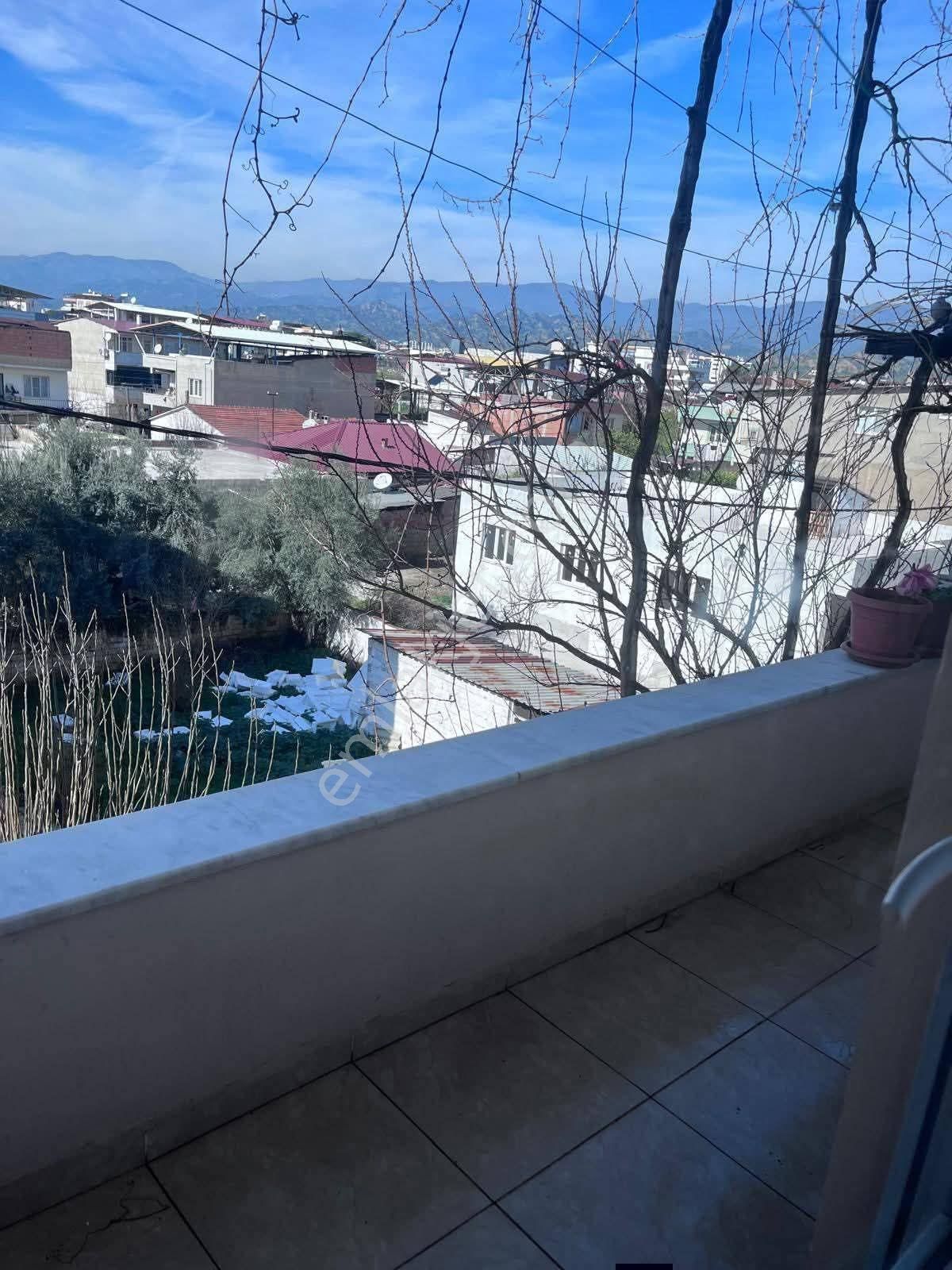 🚨 Acil Satılık! Nazilli Yeşilyurt’ta 3 Katlı Komple Bina - 160m² Dev 4+1 Daireler!