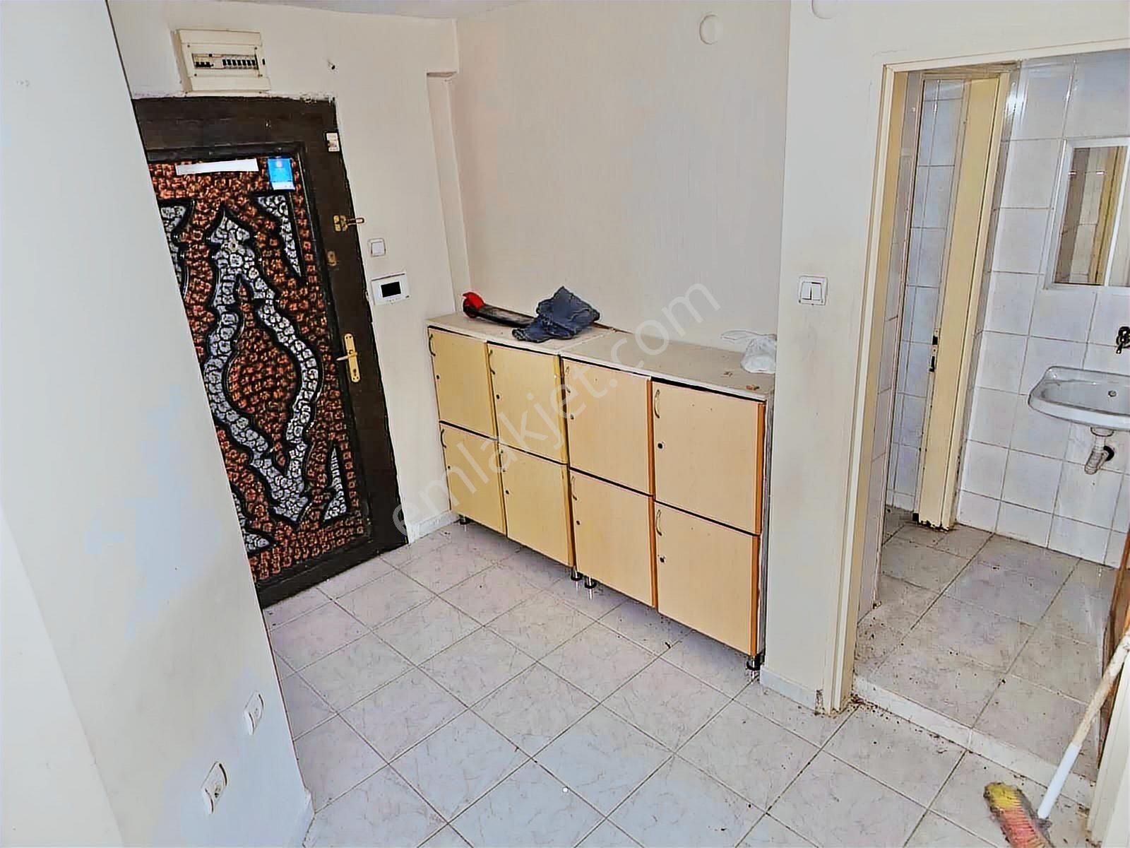 Törekent Mah. Metro Yürüme Mesafesinde Site İçerisinde 3+1 Daire - Görsel 13