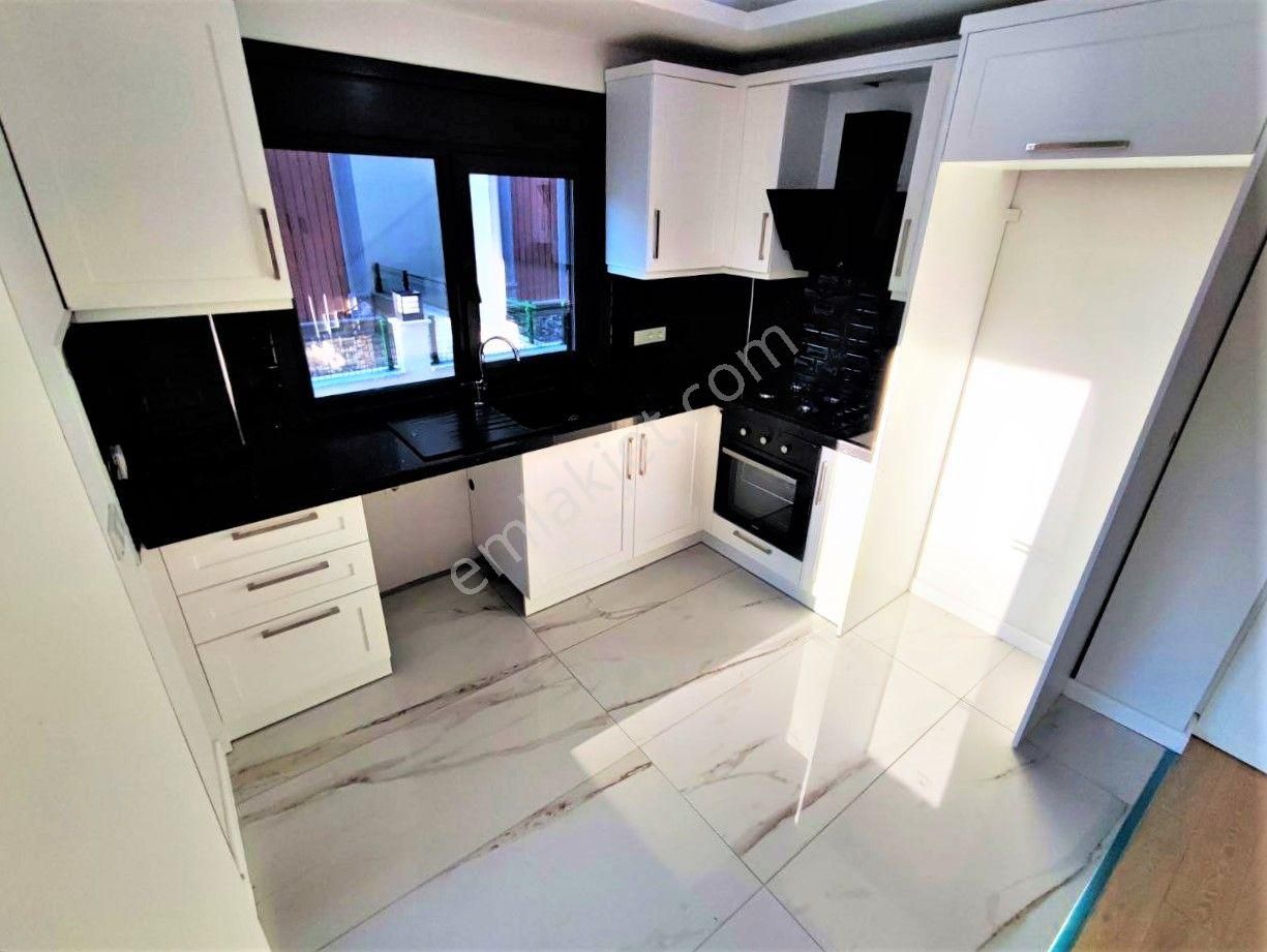 Güre'de Aygül'den Sıfır Panoramik Deniz Ve Dağ Manzaralı Ultra Lüks Satılık 3+1tripleks Akıllı Villa - Görsel 10