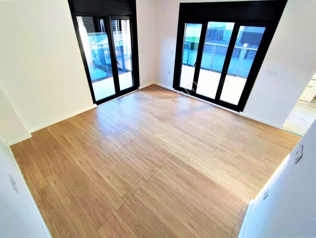 Güre'de Aygül'den Sıfır Panoramik Deniz Ve Dağ Manzaralı Ultra Lüks Satılık 3+1tripleks Akıllı Villa - Görsel 28