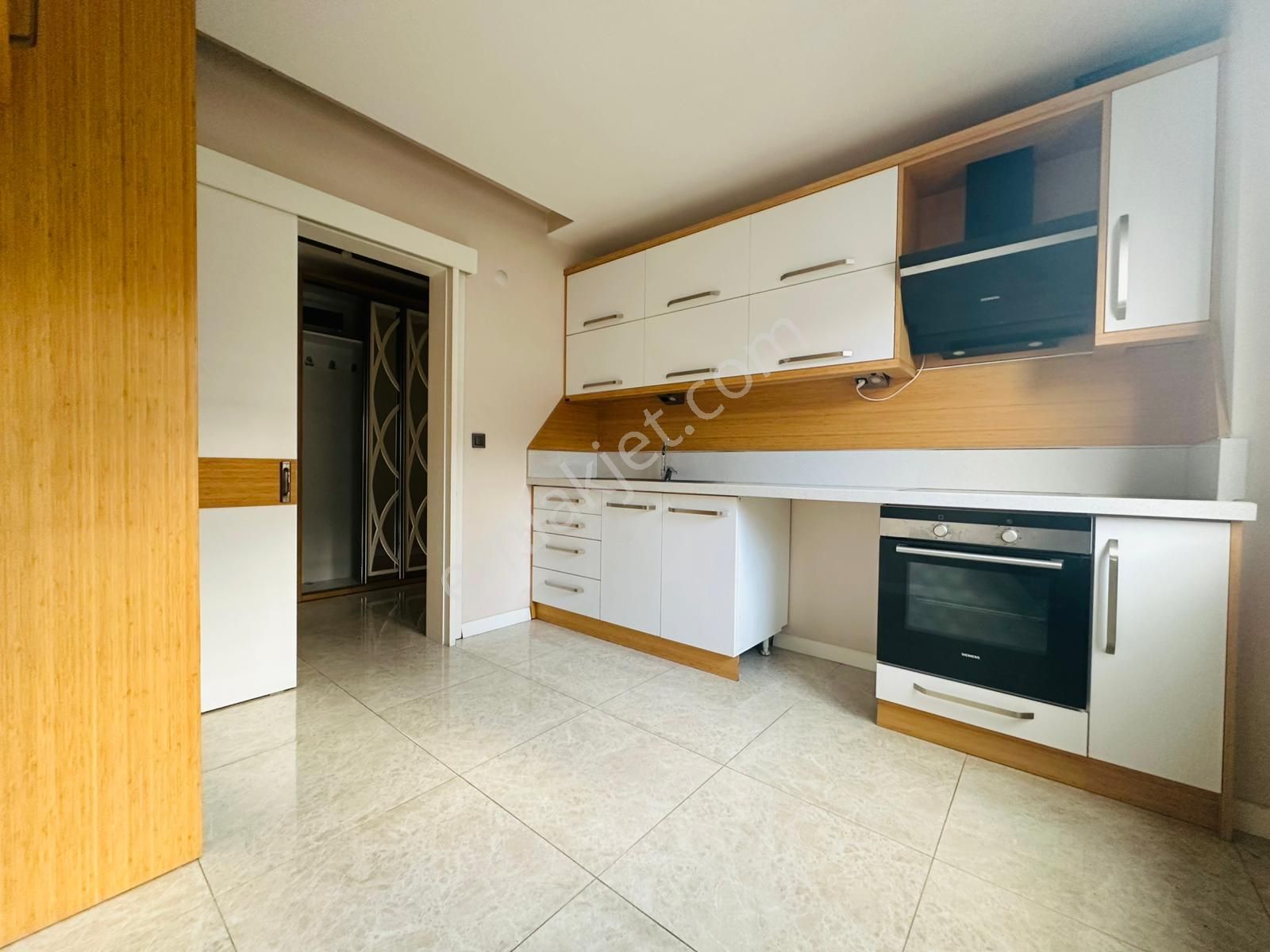 🏡 Referans'tan Akçay'da Ön Cephe 3+1 Daire