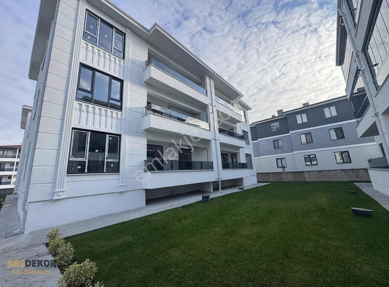 Başdekor Gayrimenkul'den Arifiye'de Satılık 3+1 Sıfır Daire - Görsel 14
