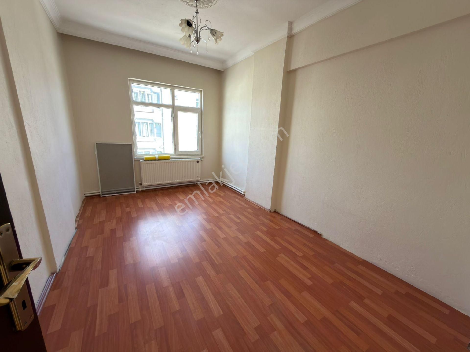 Özçelebi'den Asansörlü 3+1 Kiralık Daire İstasyon Mahallesi'nde - Görsel 4