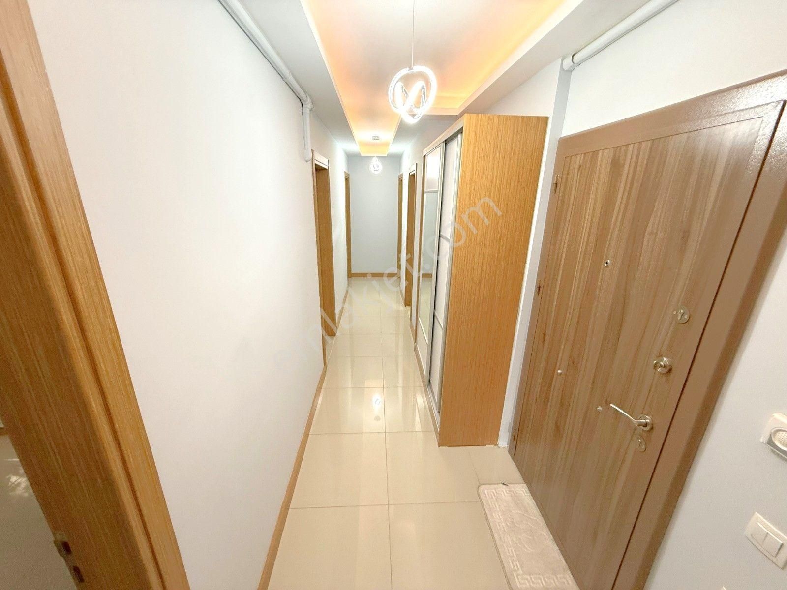 Aygülden Akçay'da Ön Cephe Masrafsız Doğalgazlı Ayrı Mutfak Cam Balkonlu Asansörlü 3+1 Satılık Daire - Görsel 20
