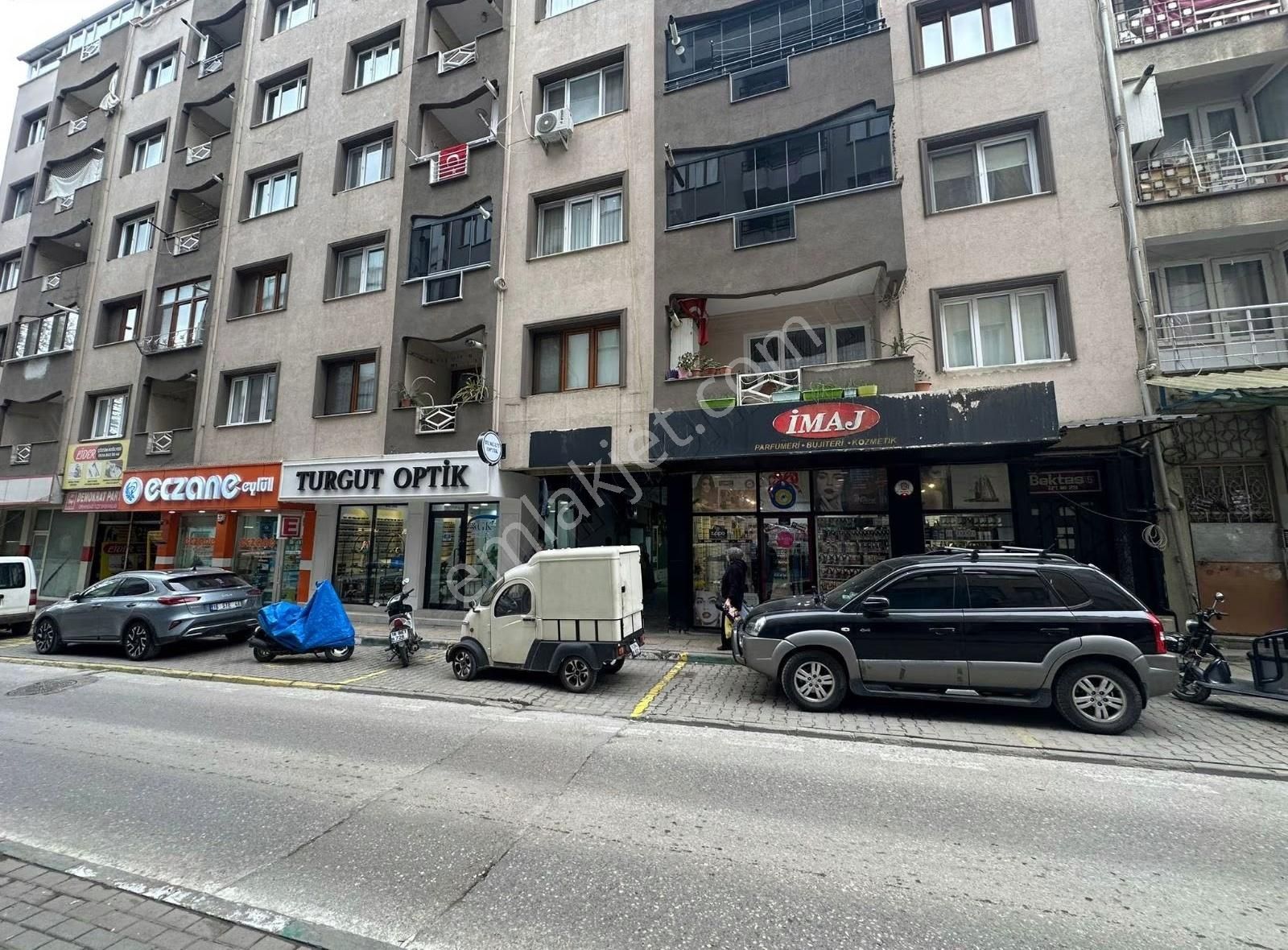 Bursa Emlak Alem-içarşı Merkezde 70m2 Acil Satılık Fırsat Dükkan - Görsel 5