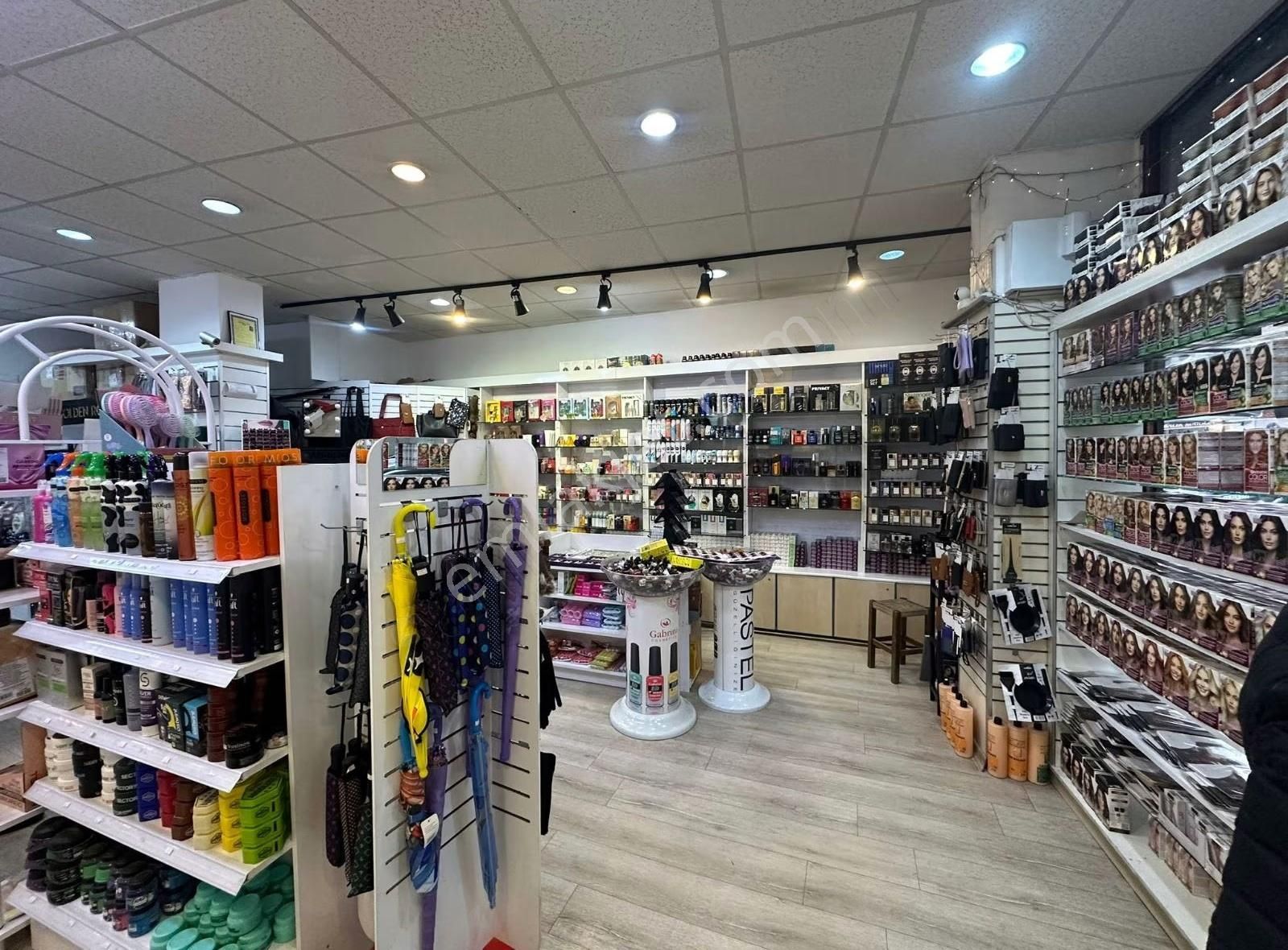 Bursa Emlak Alem-içarşı Merkezde 70m2 Acil Satılık Fırsat Dükkan