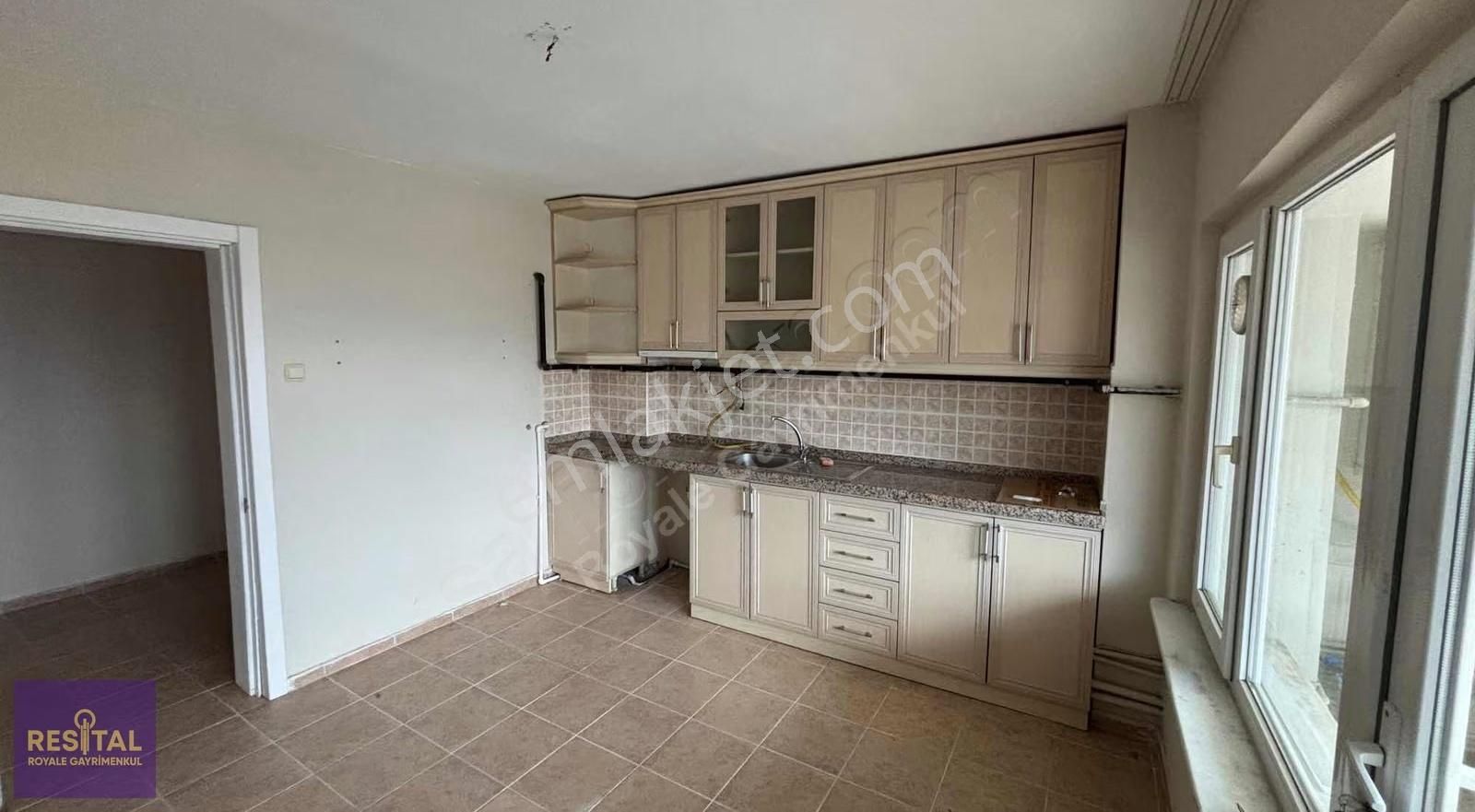 Güzelyalı'da Kiralık 3+1 Daire - Görsel 16
