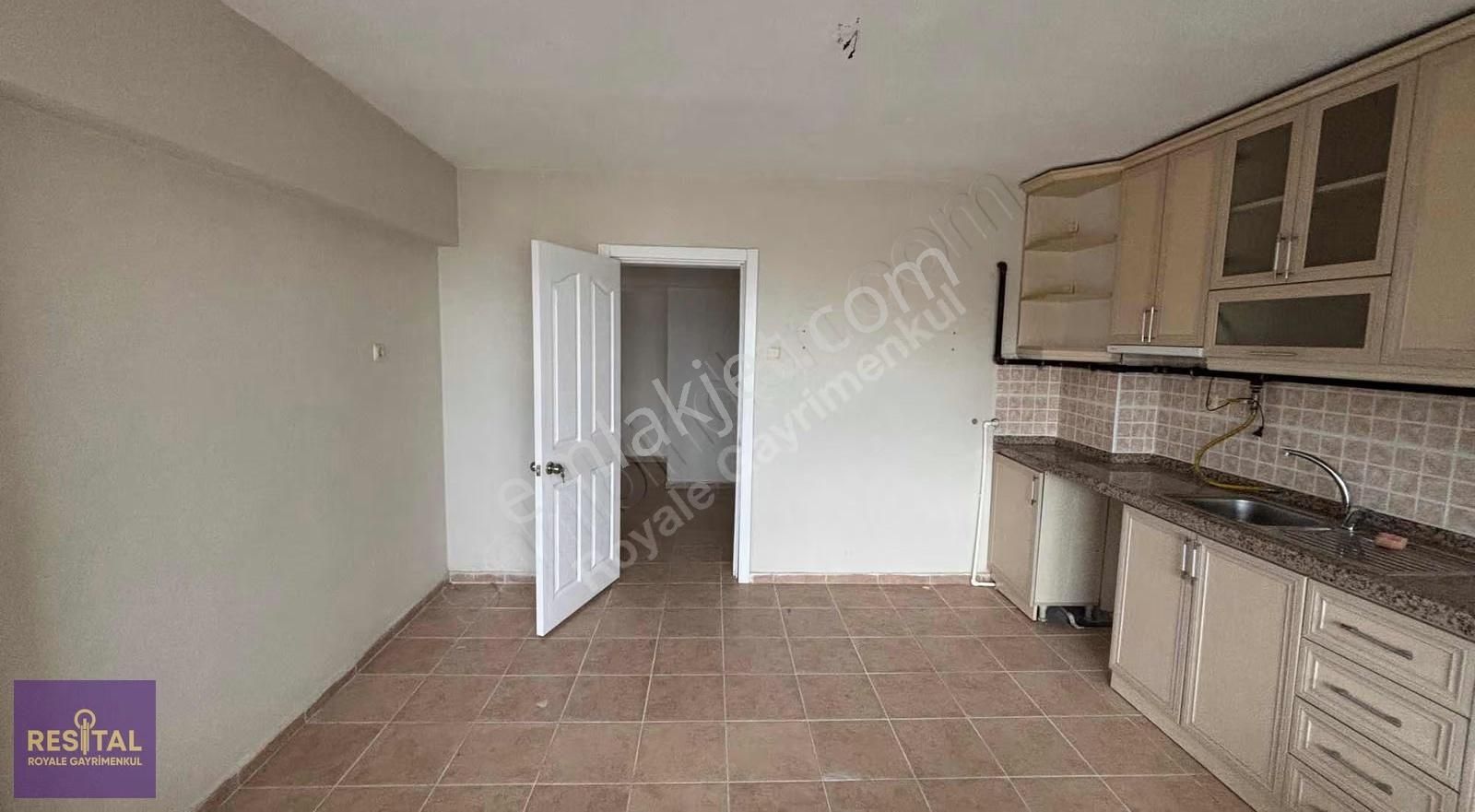 Güzelyalı'da Kiralık 3+1 Daire - Görsel 17
