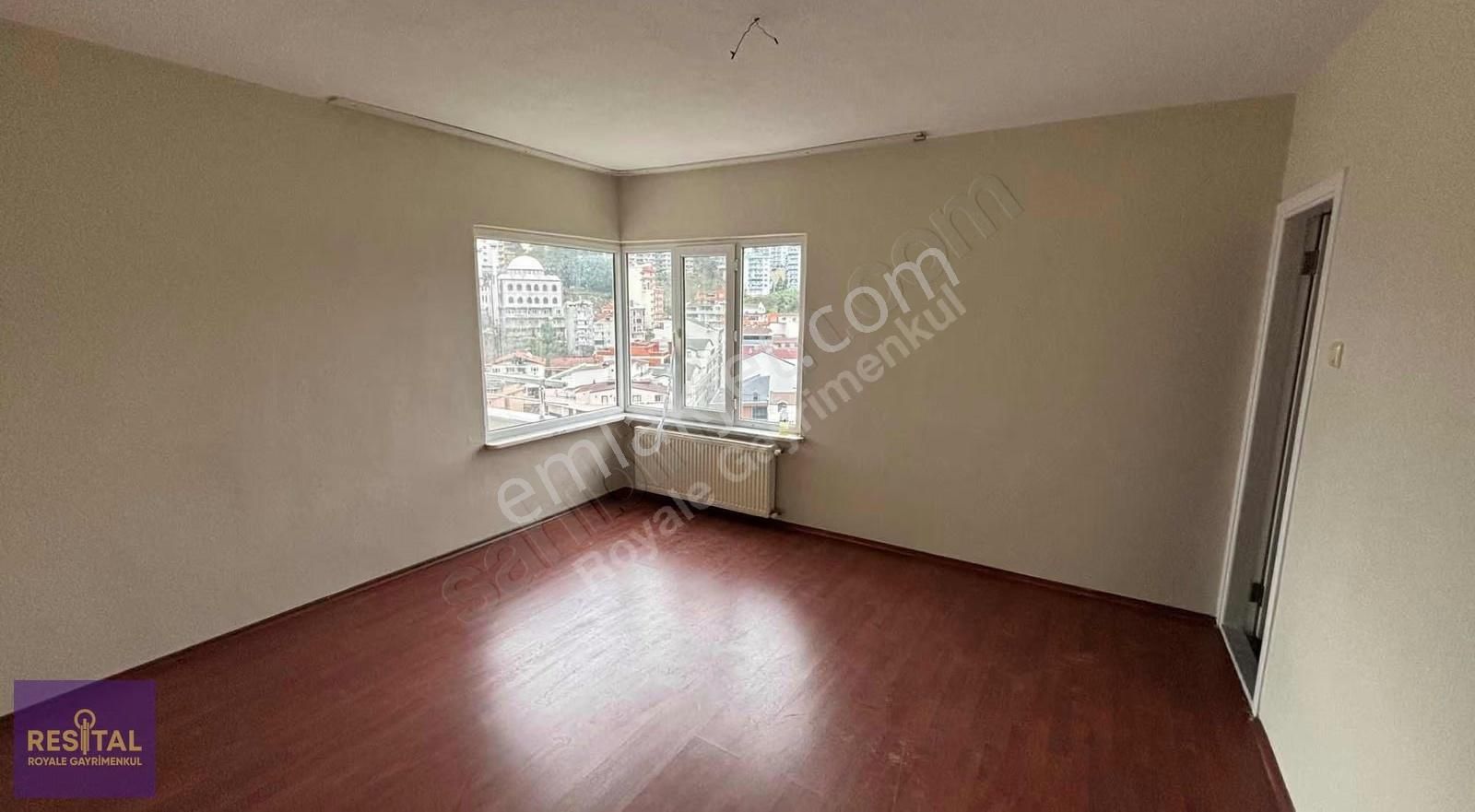 Güzelyalı'da Kiralık 3+1 Daire - Görsel 23