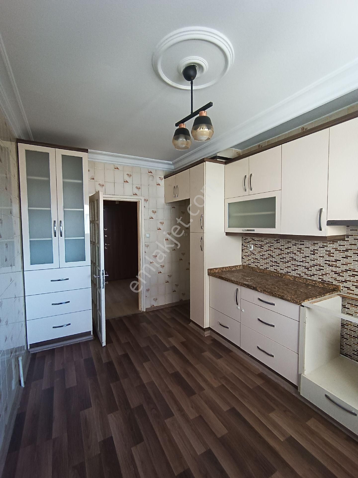 Bizim Emlak'tan Şehitishak Mahallesinde 3+1 Bagimsiz Mutfaklı Kiralık - Görsel 3