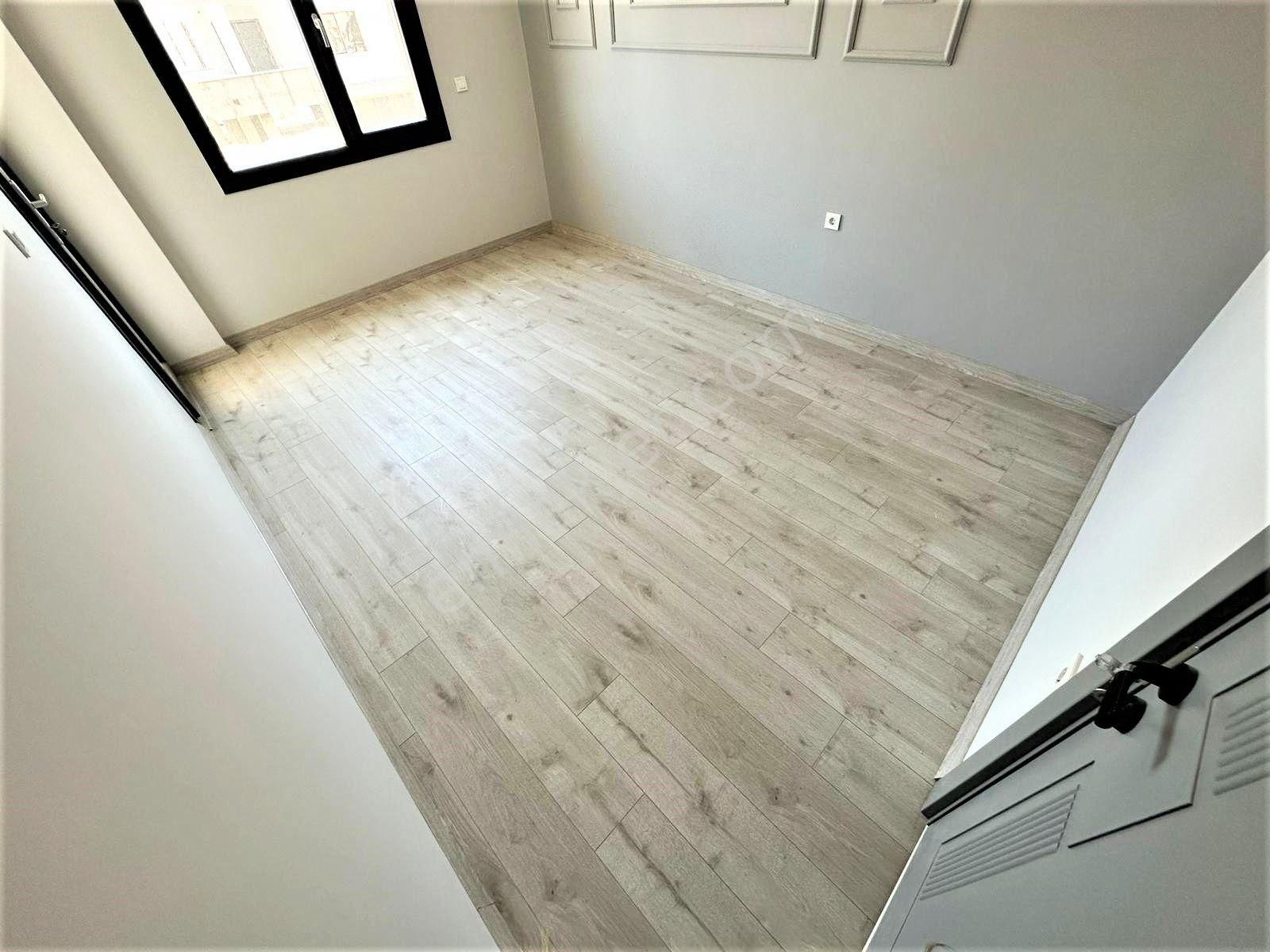 Burhaniye Ören'de Aygül'den Nezih Site İçi Havuzlu Güvenlikli Otoparklı Ultra Lüks 1+1 Satılık Daire - Görsel 20