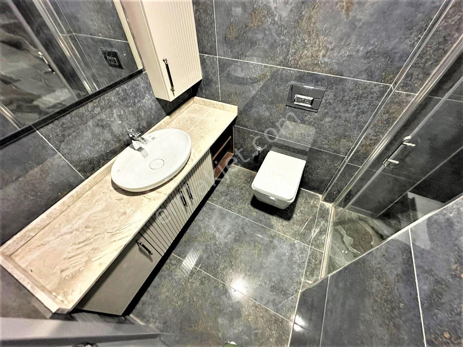 Burhaniye Ören'de Aygül'den Nezih Site İçi Havuzlu Güvenlikli Otoparklı Ultra Lüks 1+1 Satılık Daire - Görsel 26