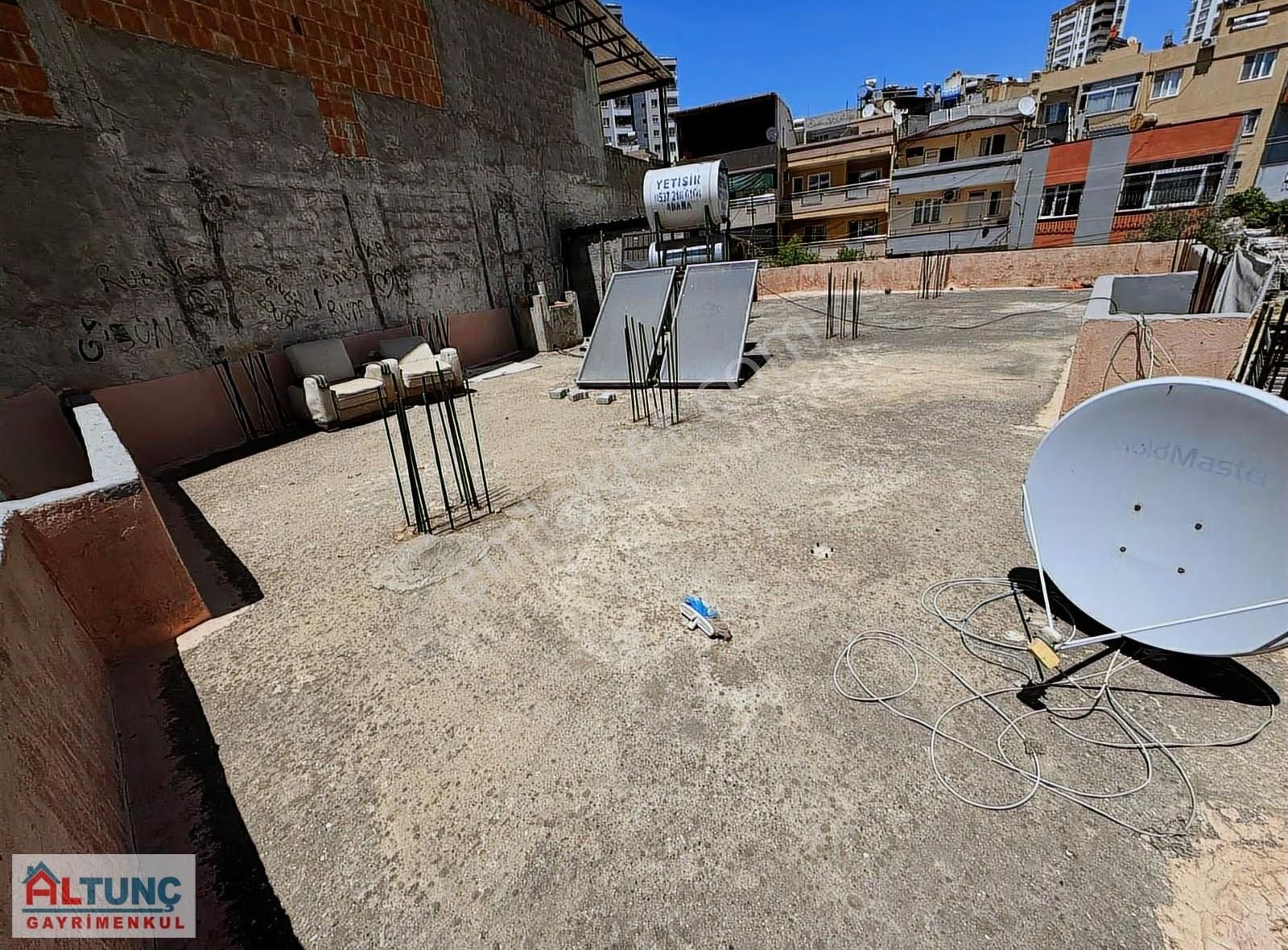 Yüzüncüyılın Merkezinde Müstakil İki Katlı Satılık Ev - Görsel 3