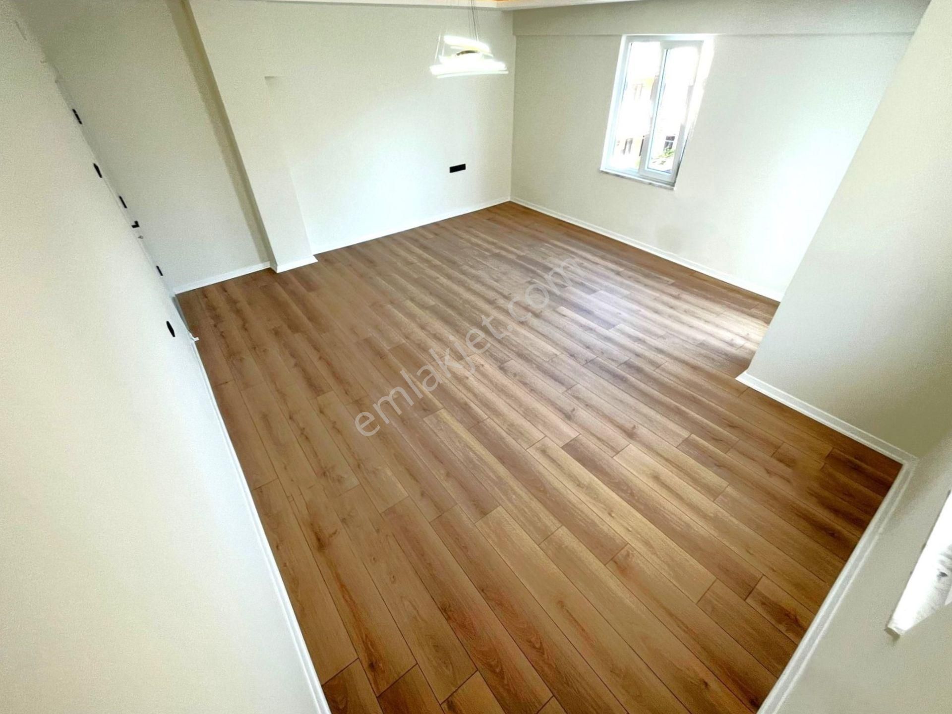 Akçay Merkez'de Aygül Farkıyla Denize Çok Yakın Modern Dizaynı İle İçi Full Yapılı 2+1 Satılık Daire - Görsel 10