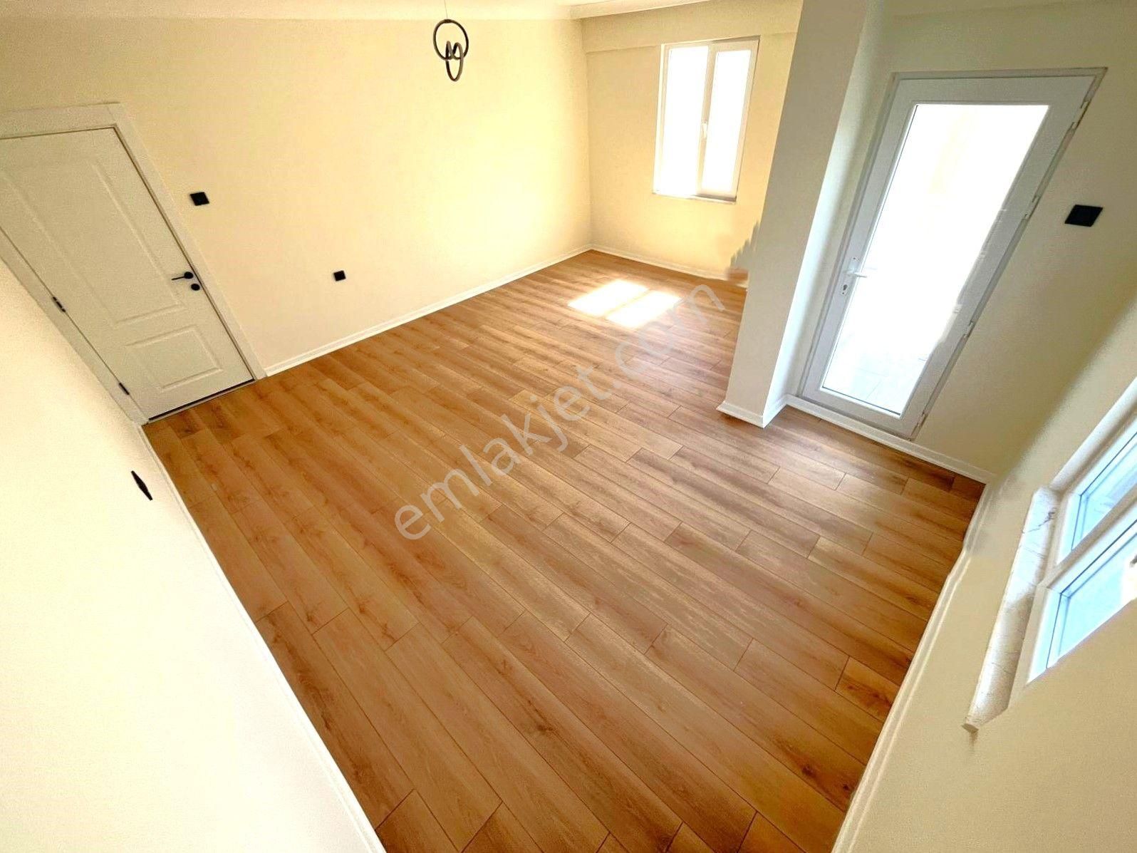 Akçay Merkez'de Aygül Farkıyla Denize Çok Yakın Modern Dizaynı İle İçi Full Yapılı 2+1 Satılık Daire - Görsel 19