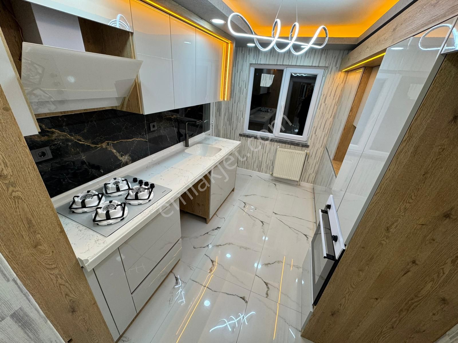 Akşemsettin Mah'de Deprem Projeli 3+1 Geniş Full+full Yapılı Daire - Görsel 2