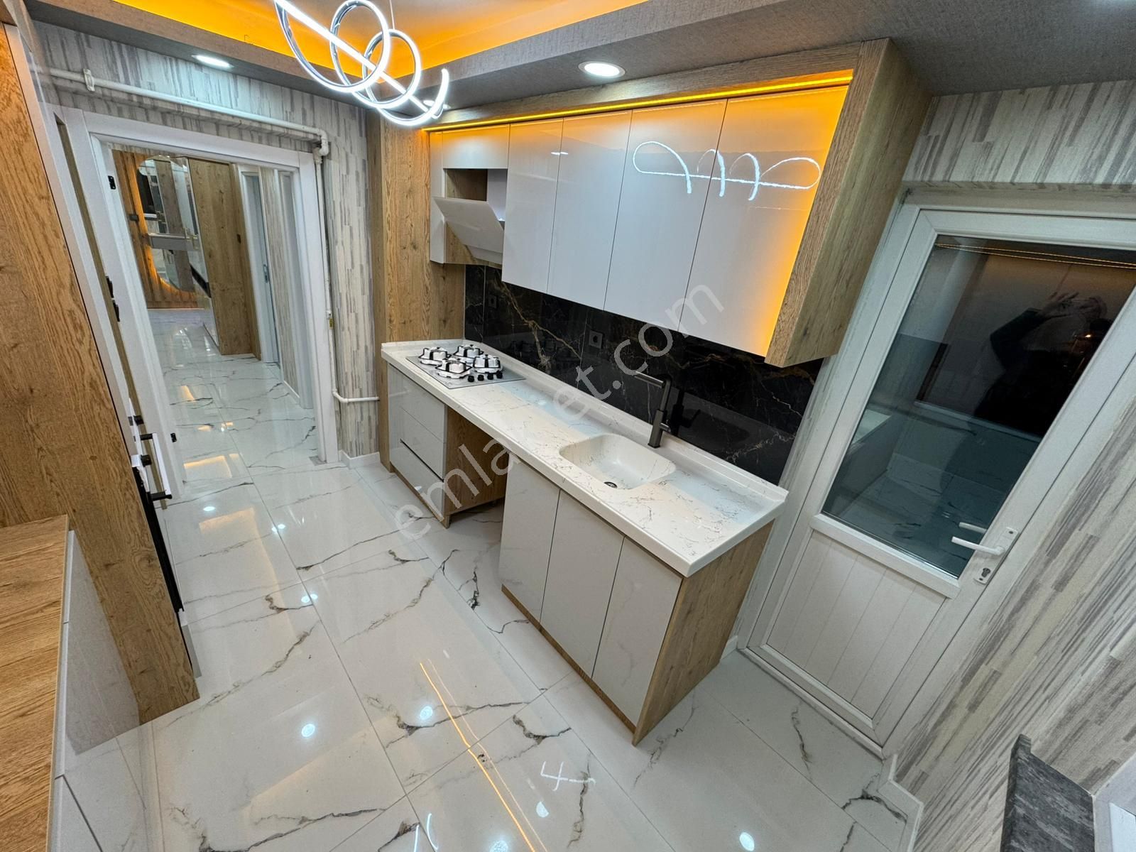 Akşemsettin Mah'de Deprem Projeli 3+1 Geniş Full+full Yapılı Daire - Görsel 3