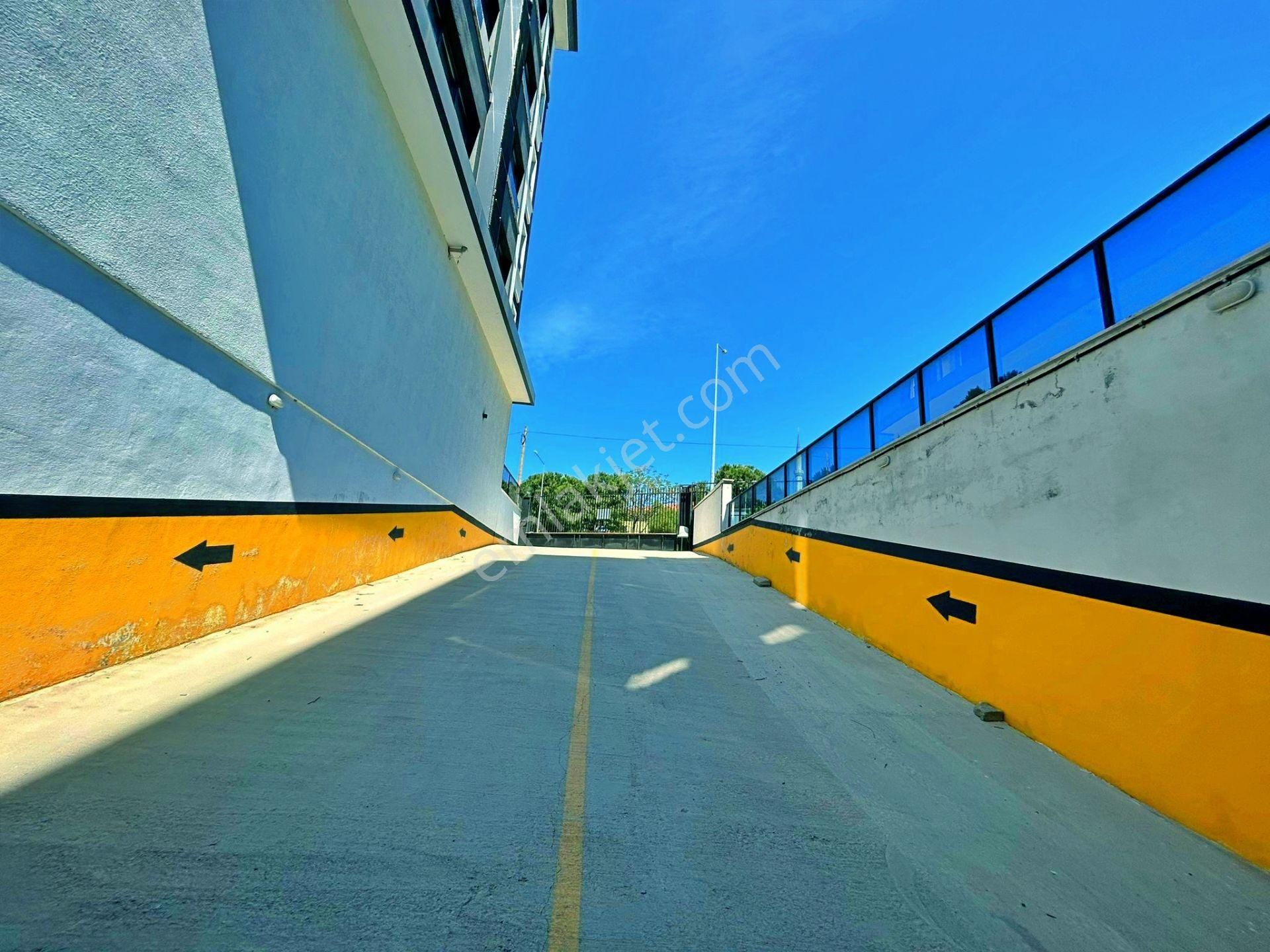 Uytundan Edremitte Lüks Site Kapalı Otoparklı 4+1 Satılık Daire - Görsel 33