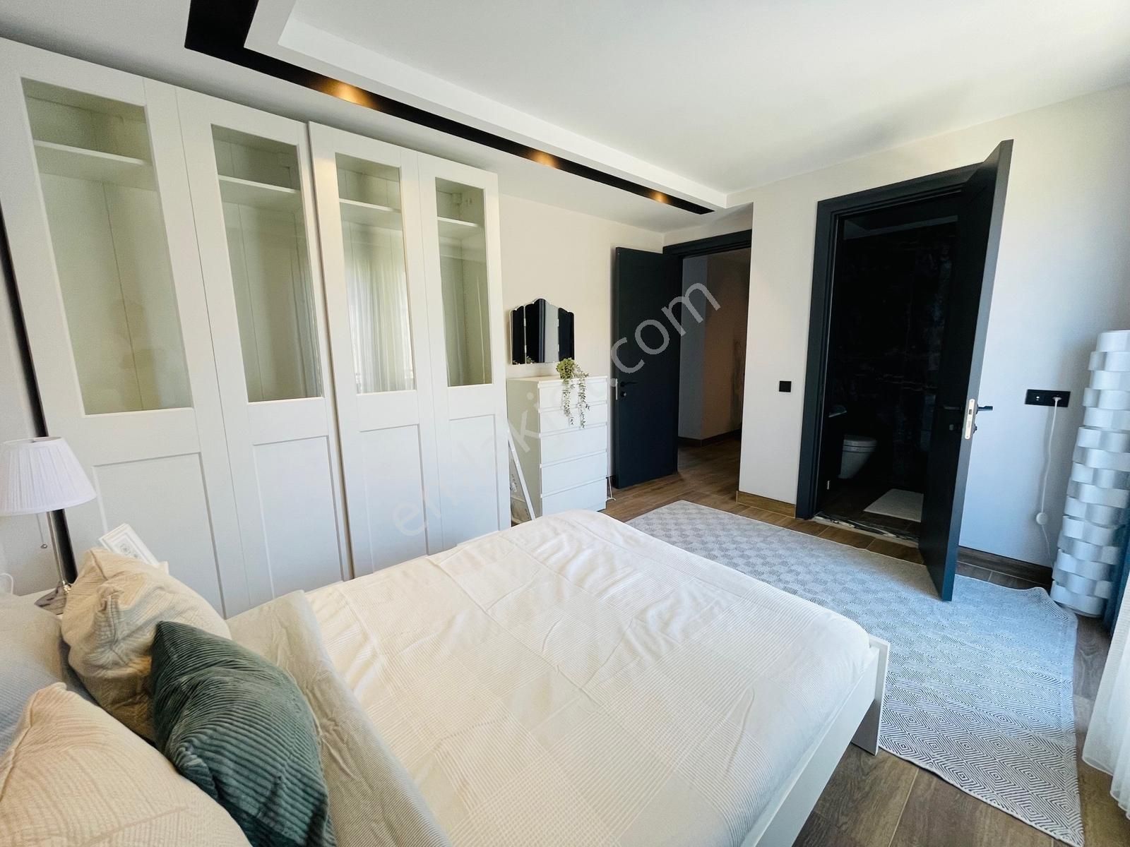 Ful Eşyalı, Lüks 4+2 Villa Özel Havuzlu Bahçeli Satılık Ev - Görsel 24