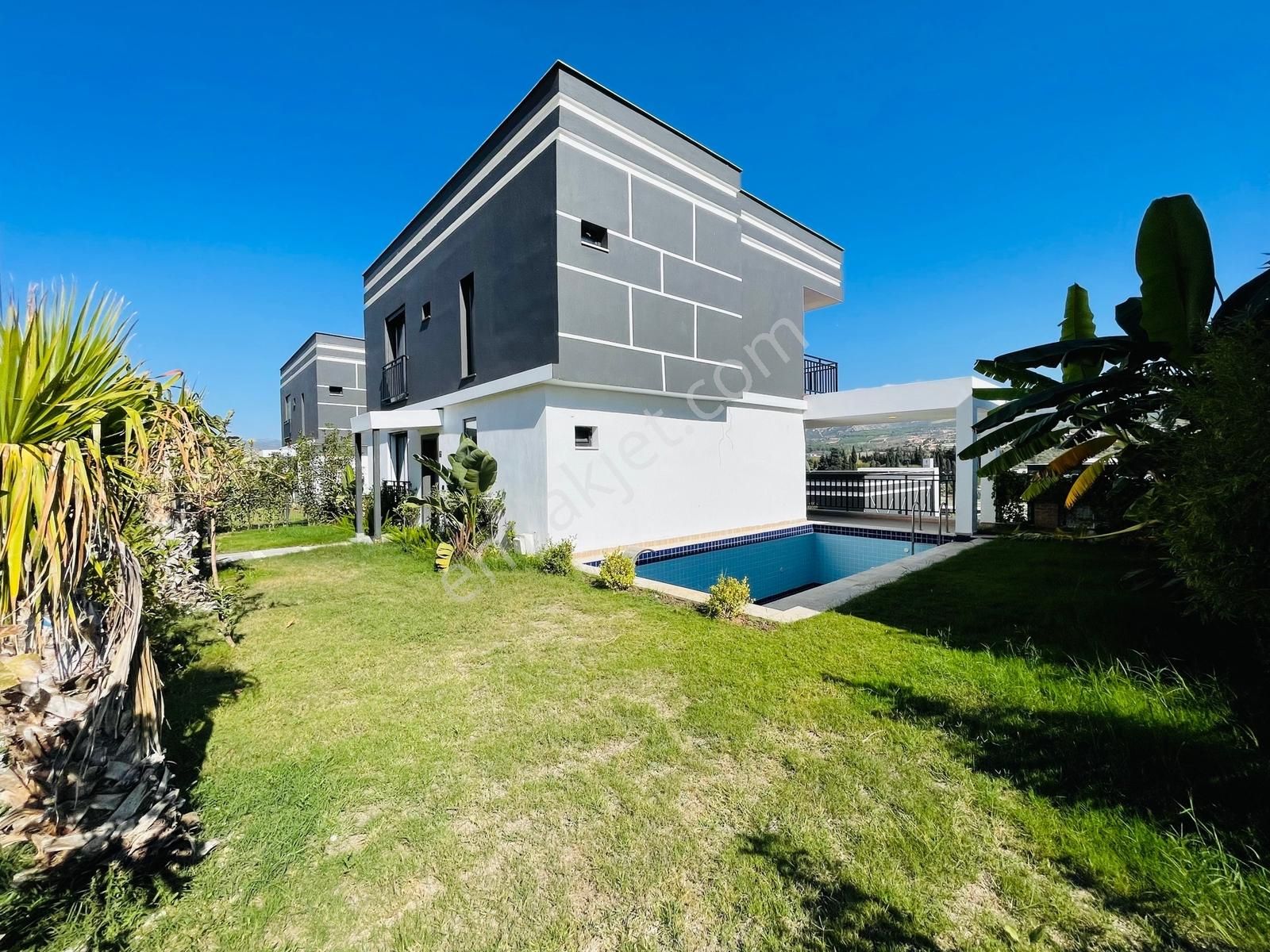 Ful Eşyalı, Lüks 4+2 Villa Özel Havuzlu Bahçeli Satılık Ev - Görsel 31