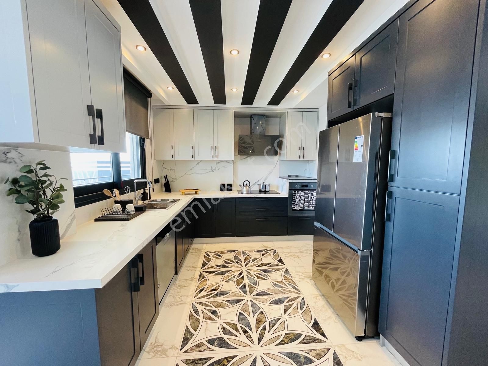 Ful Eşyalı, Lüks 4+2 Villa Özel Havuzlu Bahçeli Satılık Ev - Görsel 16