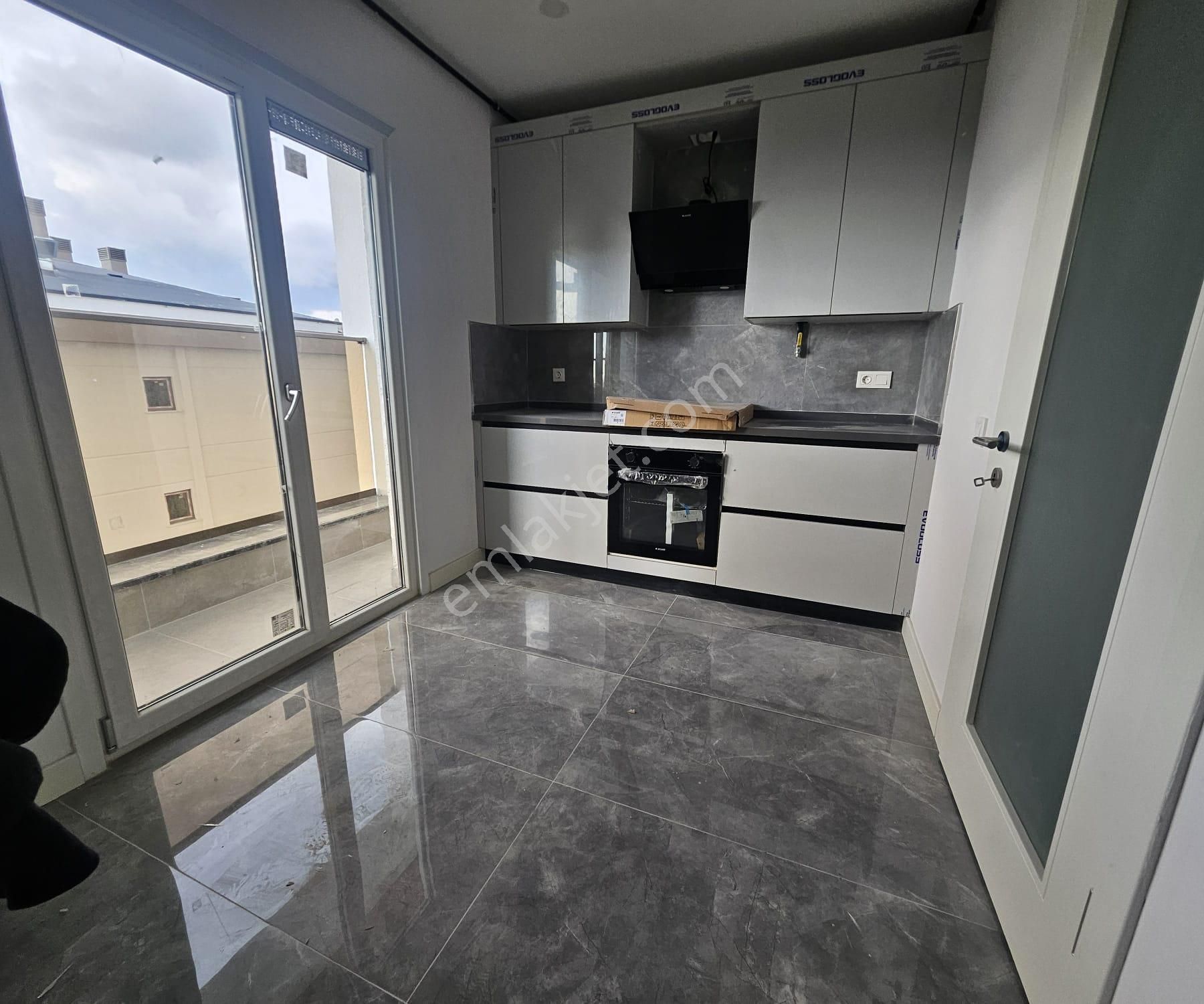 Bostancı'da Kesintisiz Deniz Manzaralı Caddeye 3.bina 4+2 Dubleks Daire - Görsel 27