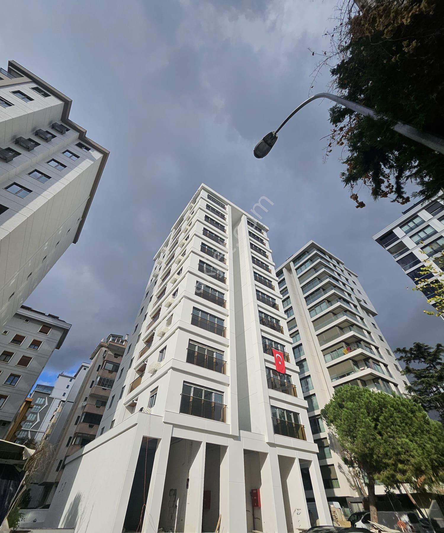 Bostancı'da Kesintisiz Deniz Manzaralı Caddeye 3.bina 4+2 Dubleks Daire - Görsel 5