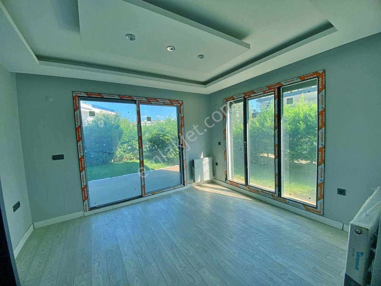 Uytun'dan Pelitköyde Denize Sıfır Havuzlu Bahçeli 1+1 Lüks Daire - Görsel 26