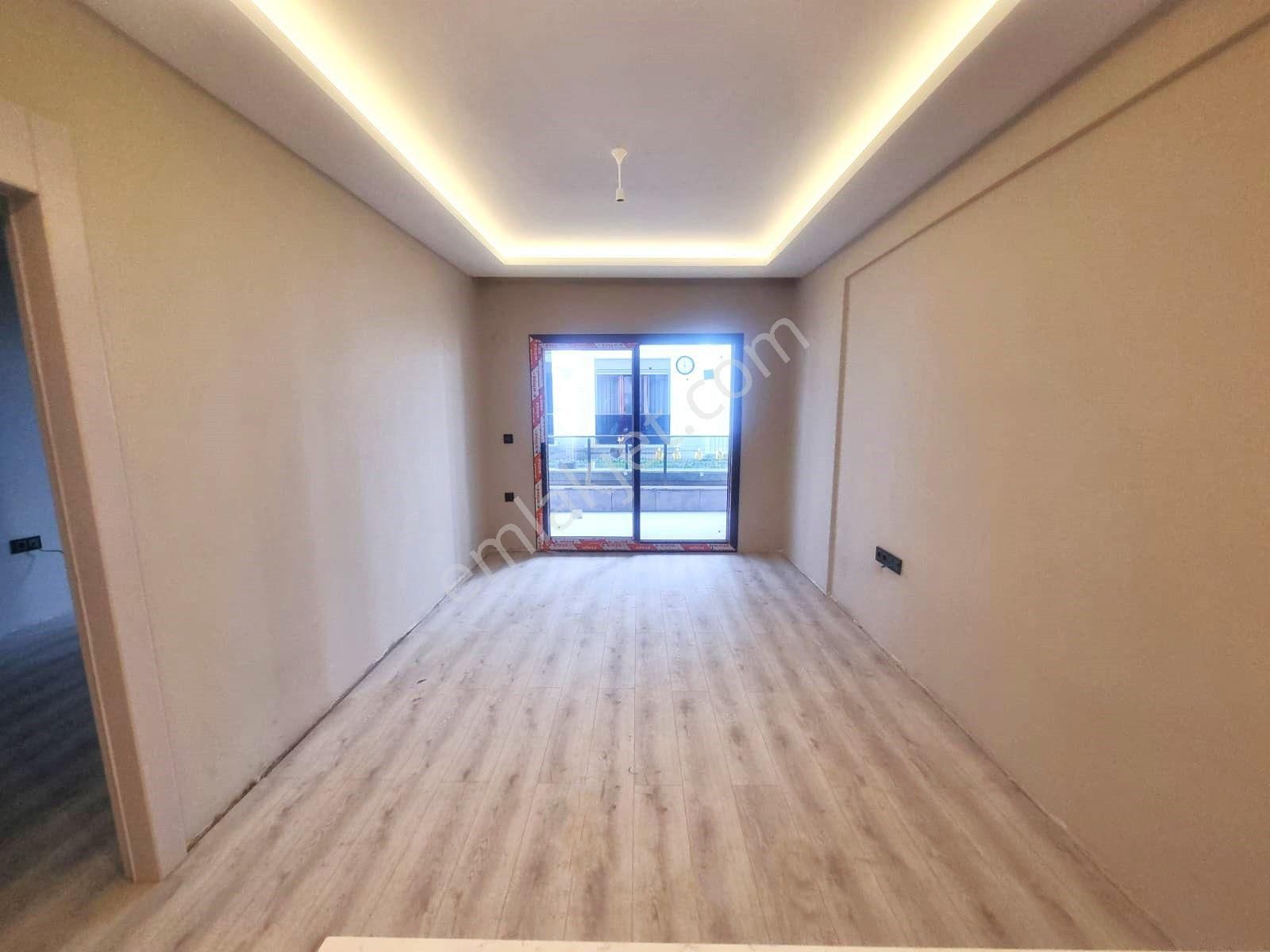 Aygül'den Akçay'da Şık Ve Konforlu Oturumuyla Sıfır Ön Cephe Ada Mutfaklı 1+1/2+1 Satılık Daireler - Görsel 3