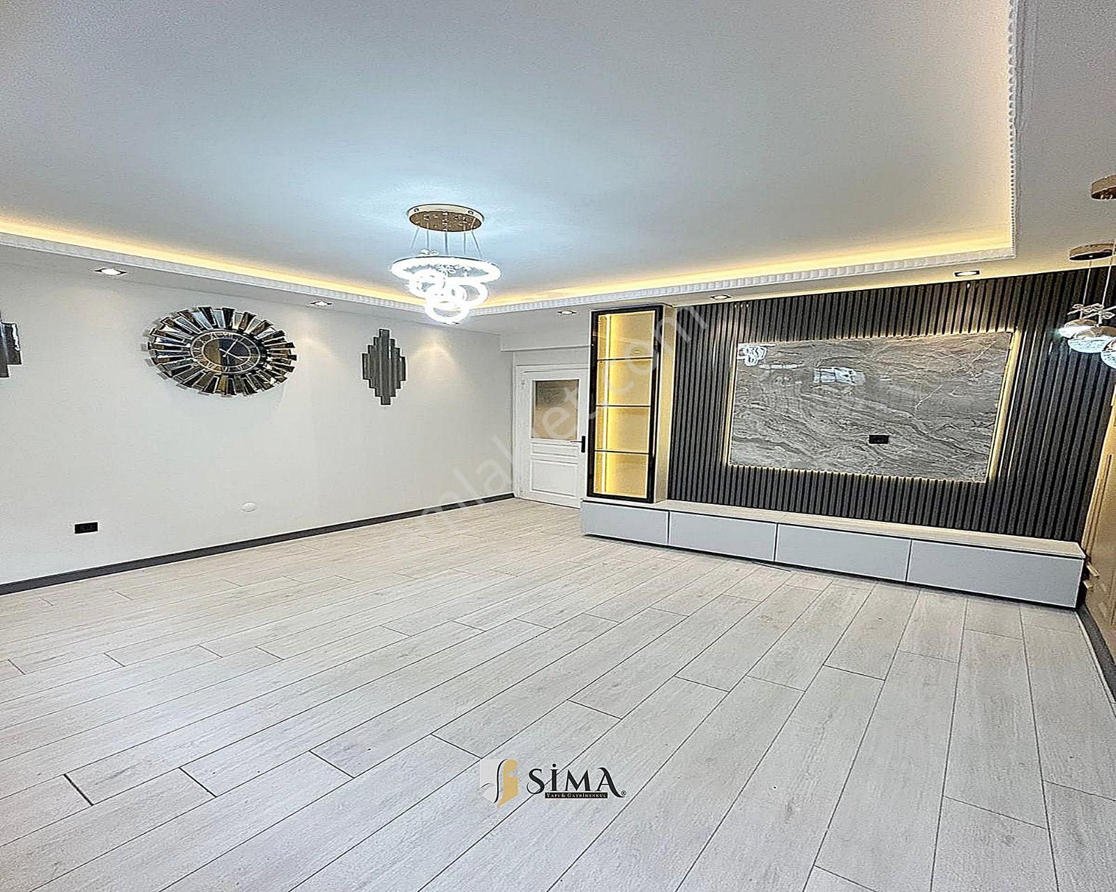 Metrobüse Yürüme Mesafesinde Giriş Kat Seviyesinde Geniş M2 Dekorlu 2+1 Daire - Görsel 21