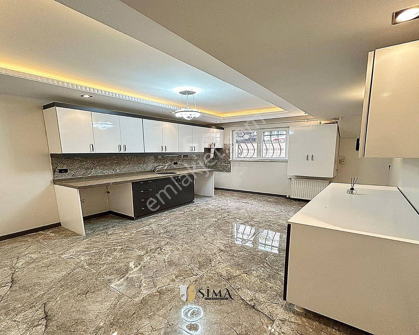 Metrobüse Yürüme Mesafesinde Giriş Kat Seviyesinde Geniş M2 Dekorlu 2+1 Daire - Görsel 5