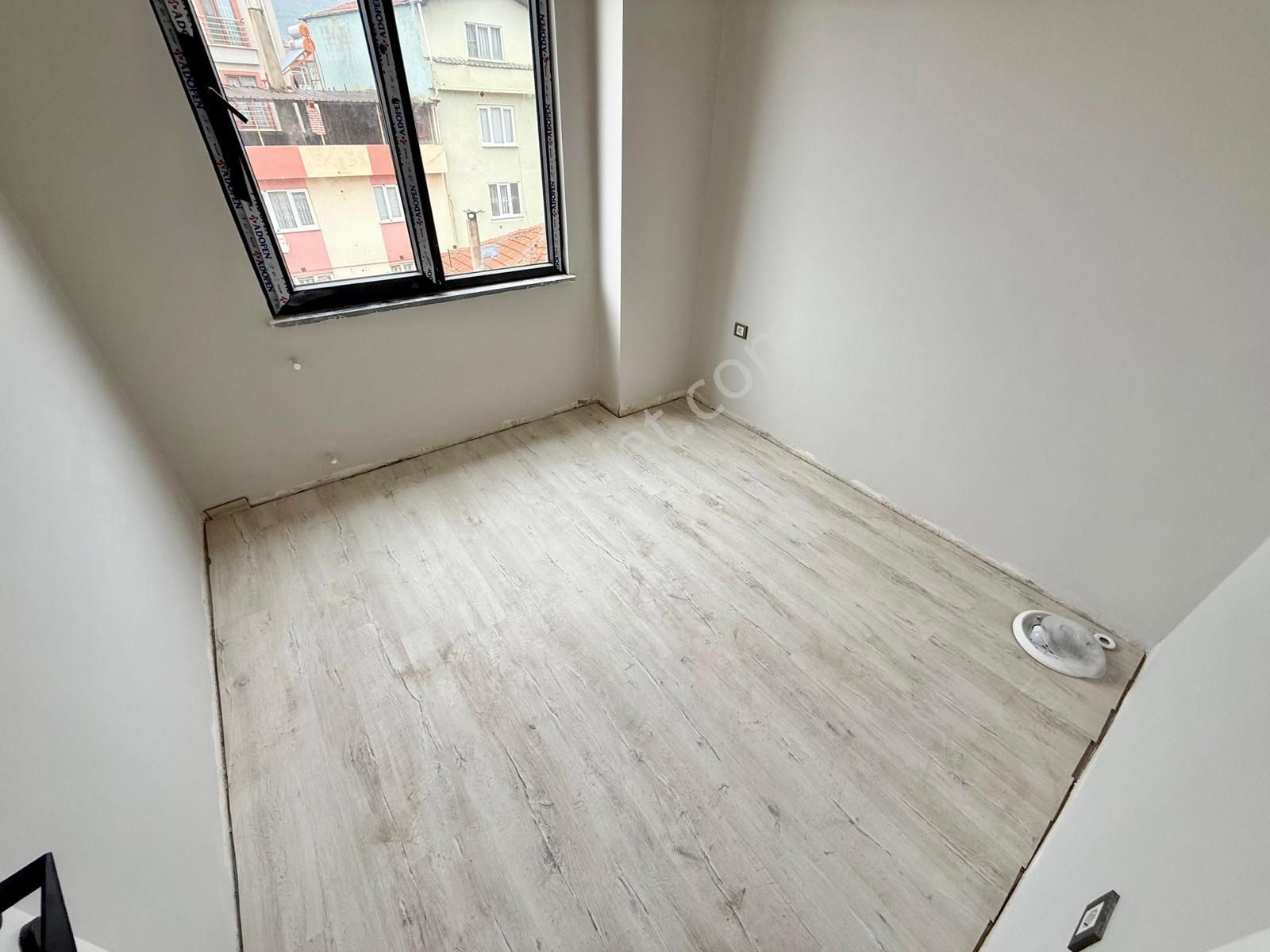 🏡 Referans'tan Tuzcumurat'ta Arakta Ön Cephe Yeni Bina 2+1 Daire - Görsel 6