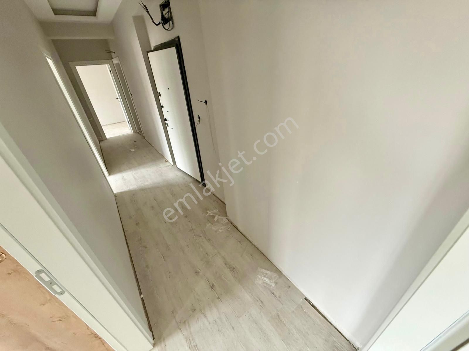 🏡 Referans'tan Tuzcumurat'ta Arakta Ön Cephe Yeni Bina 2+1 Daire - Görsel 22