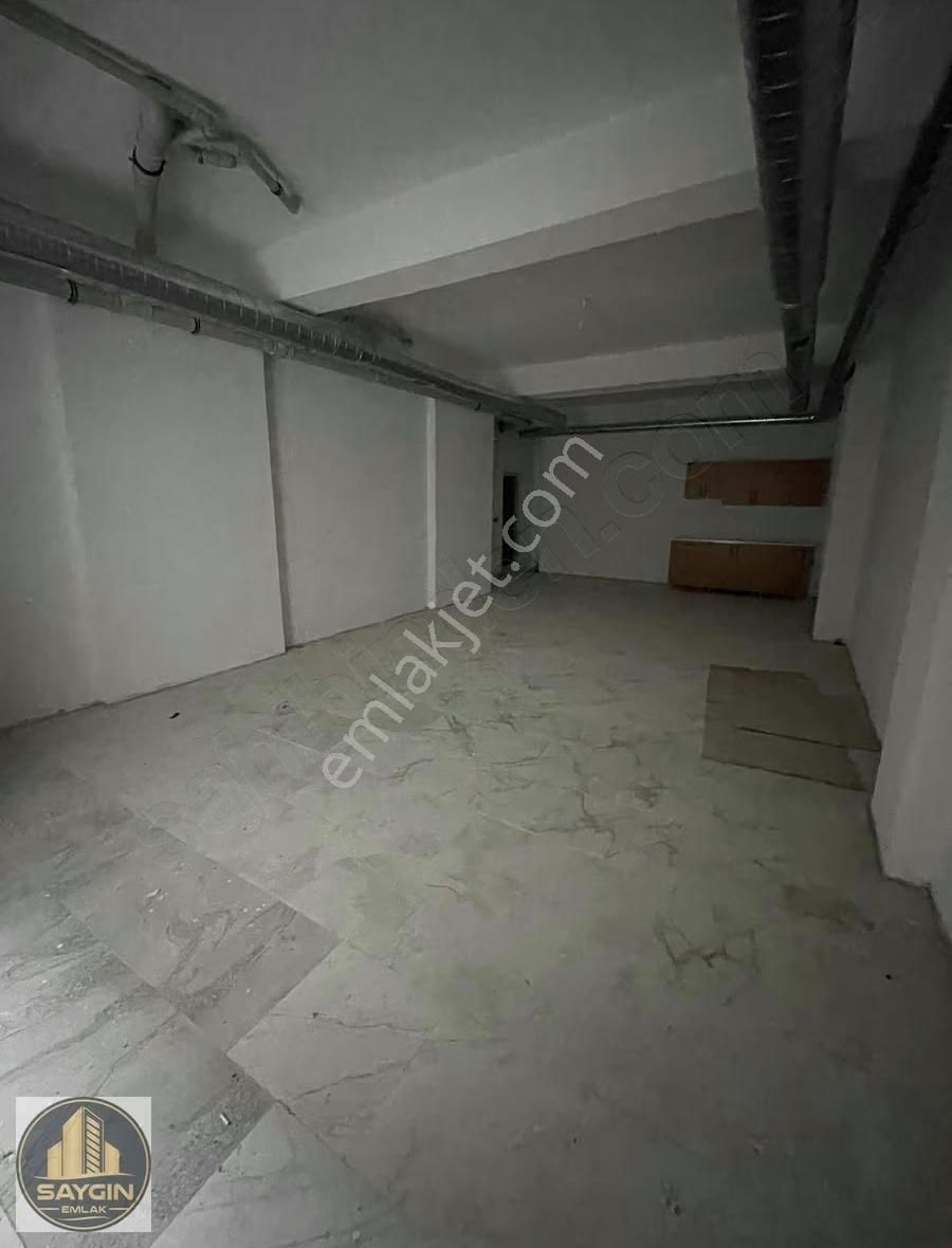 Atatürk Mahallesi'nde Havuzlu Ara Kat Geniş 1 + 1 Daire - Görsel 6