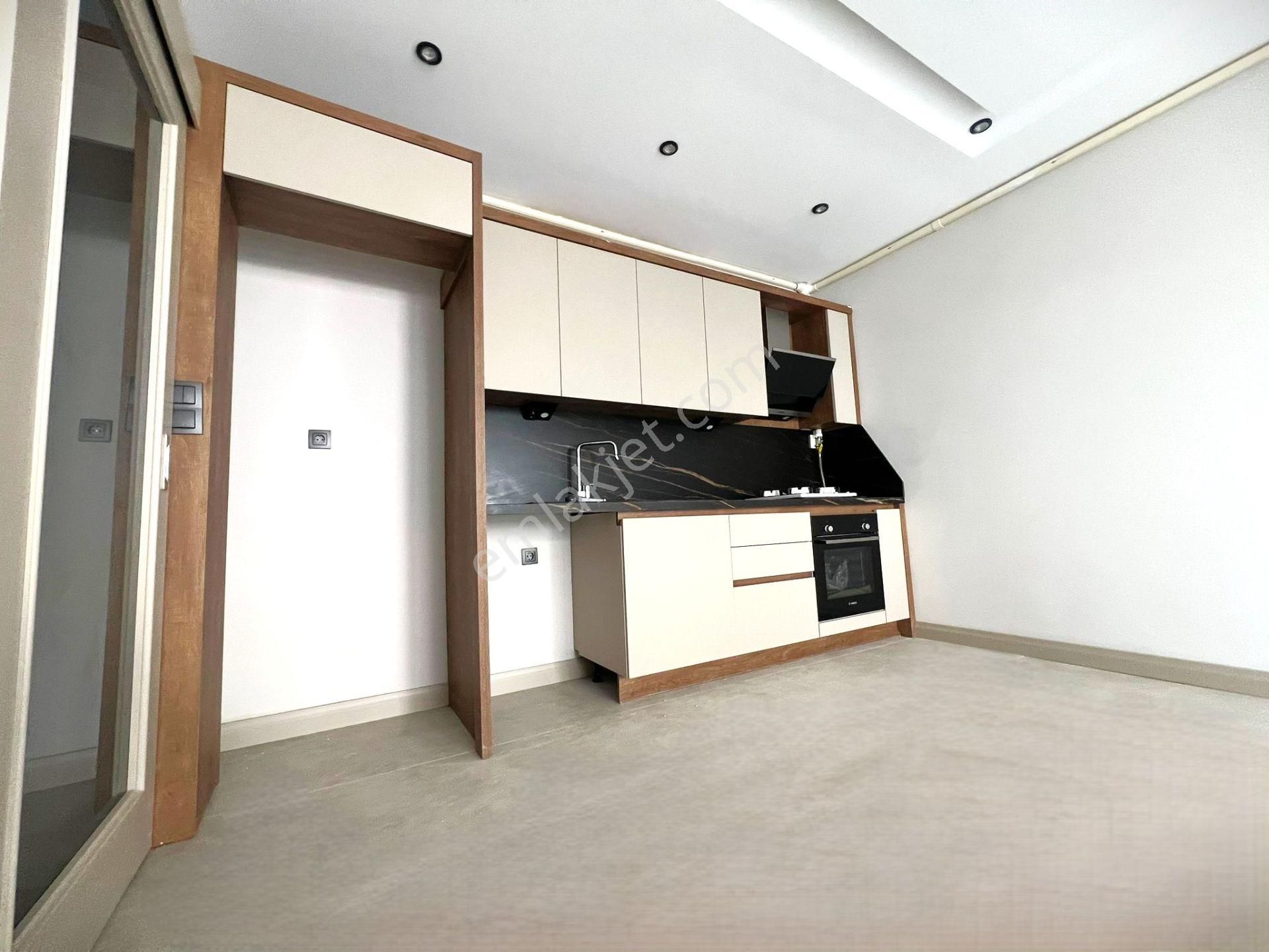 Burhaniye Ören'de Aygül'den Site İçi, Güvenlikli, Havuzlu, Otoparklı Doğalgazlı 1+1 Satılık Daireler - Görsel 2