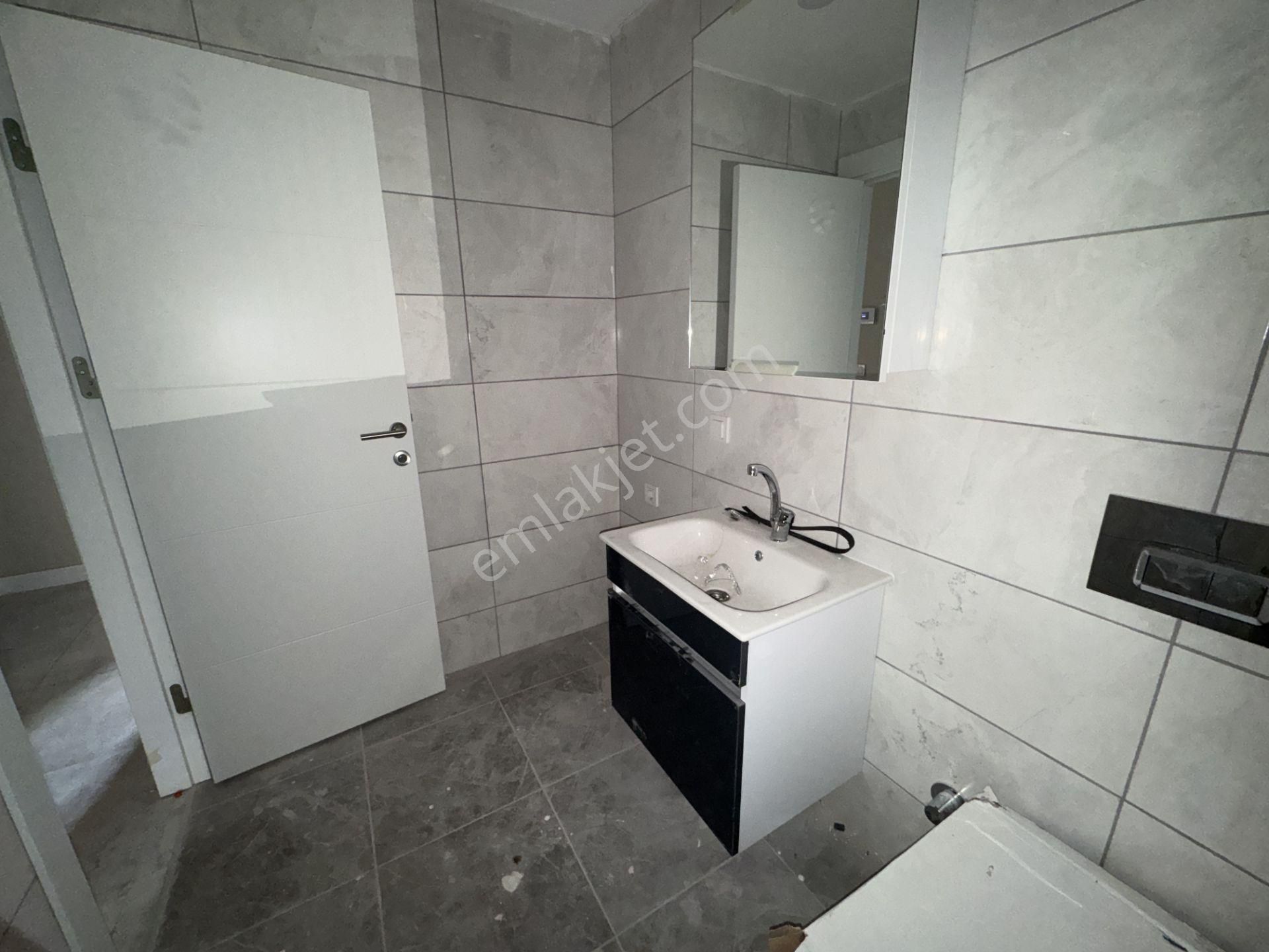 Bahar Yaka Sitesi 110m² 2+1 Ebeveyn Banyowcli Balkonlu Klimalı Arakat - Görsel 8