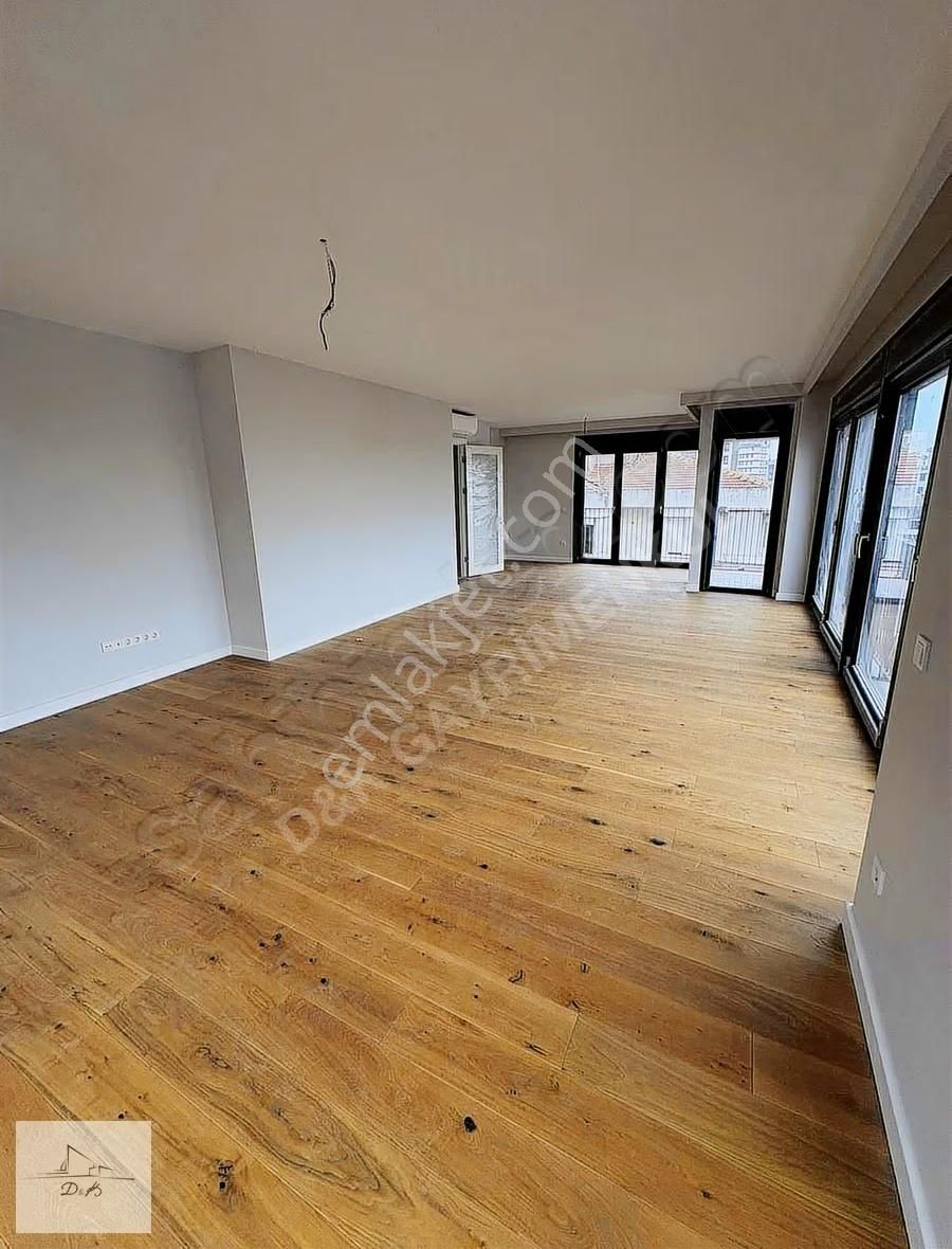 Yeni Bina Deniz Manzaralı Güvenlikli Katta Tek - Görsel 27